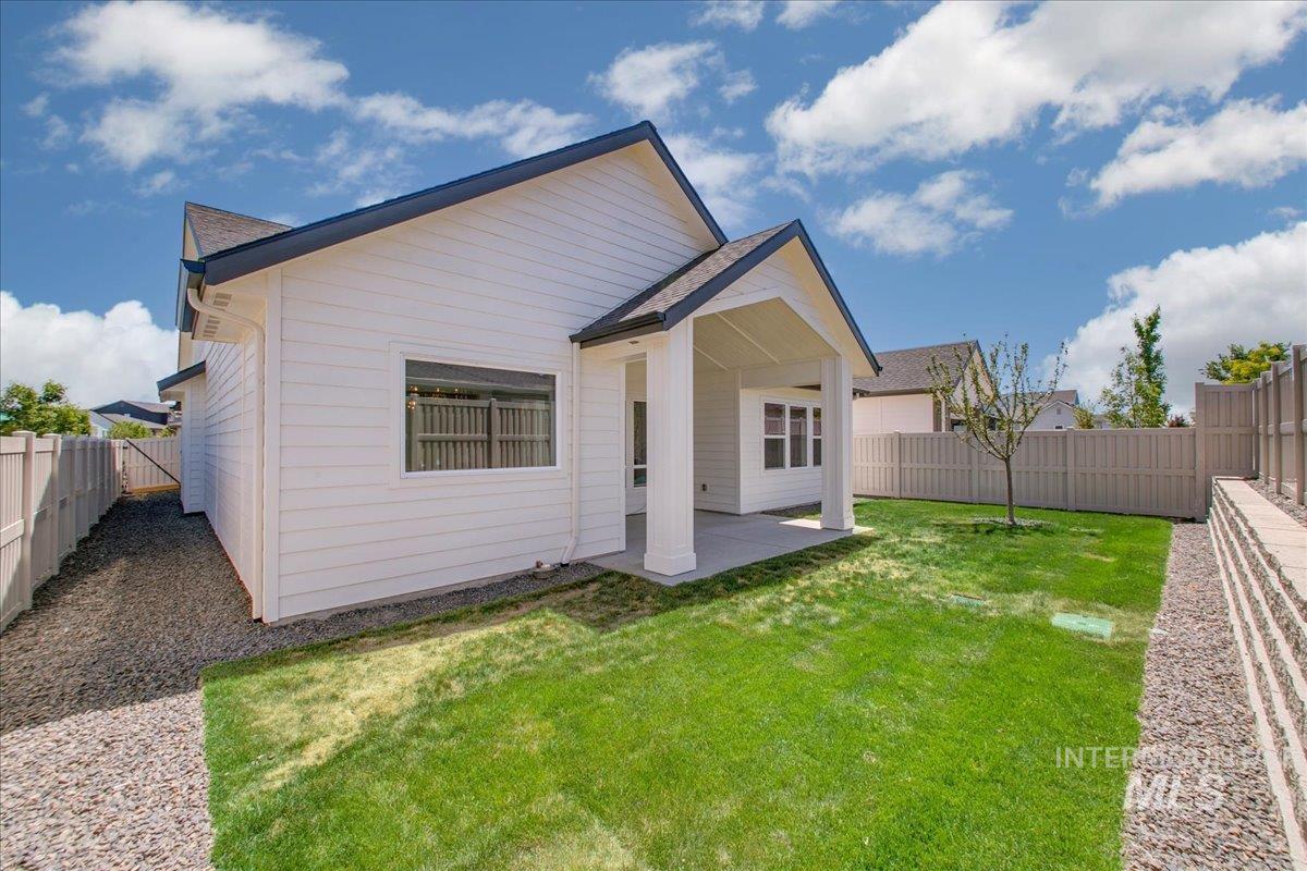 4603 S Hennessy Ave, Meridian, Idaho 83642-1020, 3 Bedrooms, 2 Bathrooms, Residential For Sale, Price $597,900,MLS 98962478