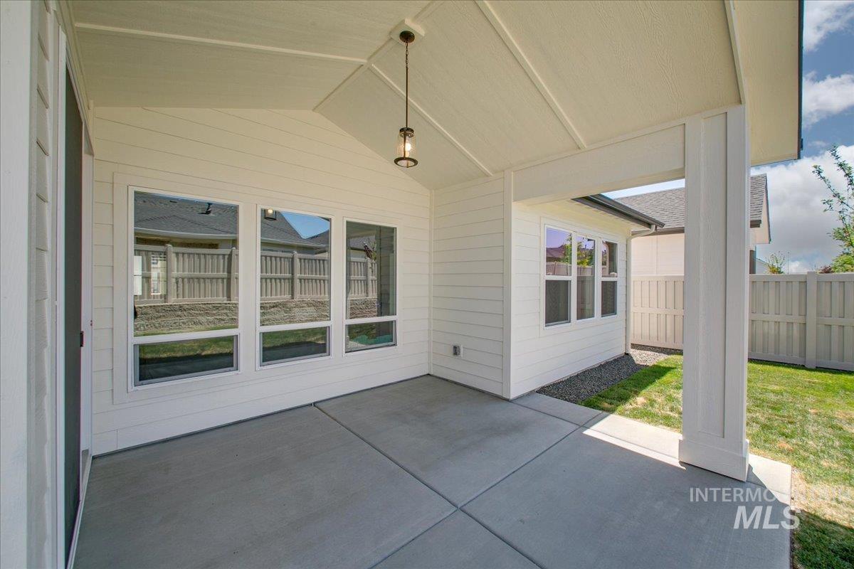 4603 S Hennessy Ave, Meridian, Idaho 83642-1020, 3 Bedrooms, 2 Bathrooms, Residential For Sale, Price $597,900,MLS 98962478