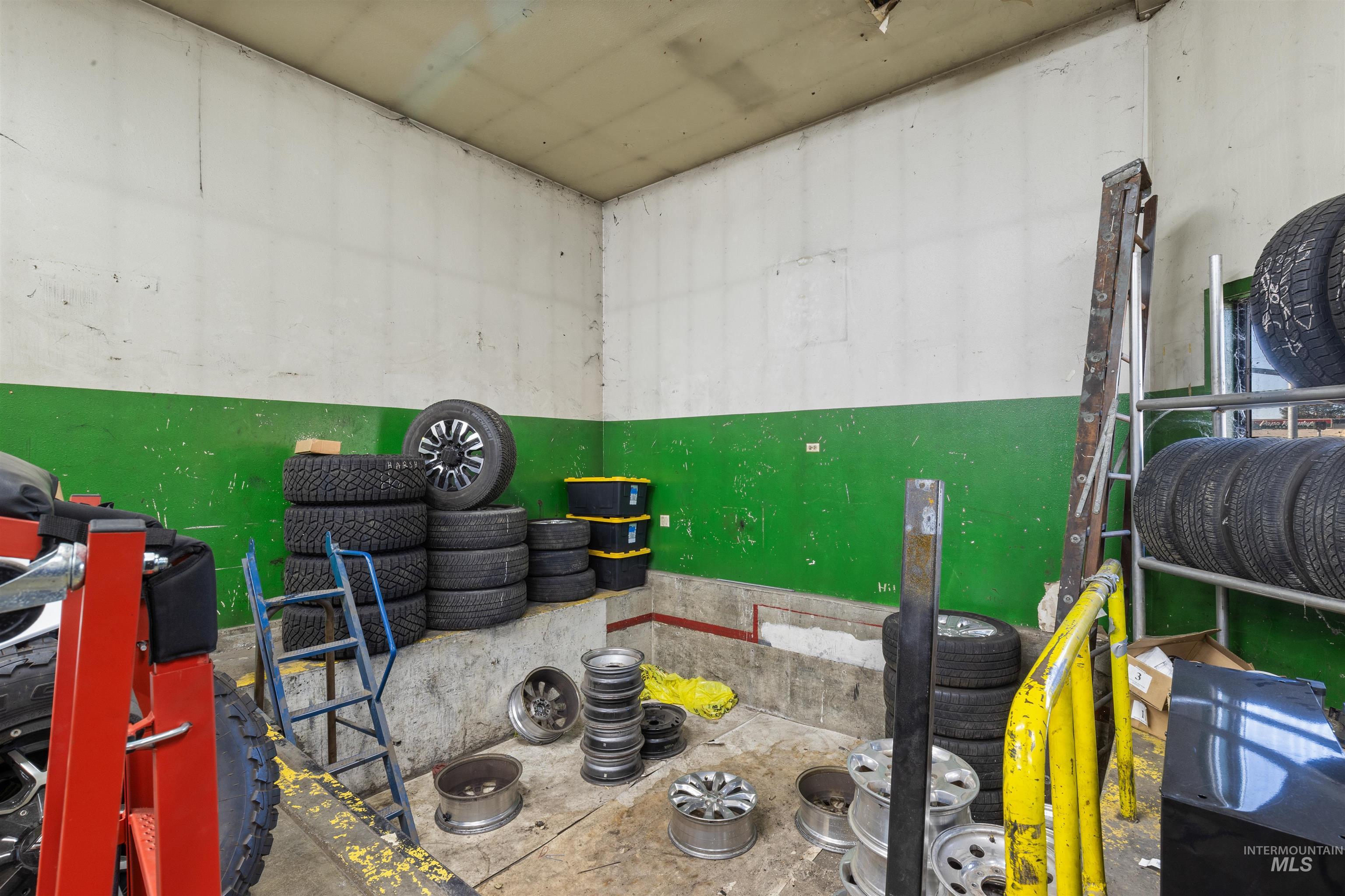 519 Diagonal Street, Clarkston, Washington 99403, Business/Commercial For Sale, Price $84,000,MLS 98962492