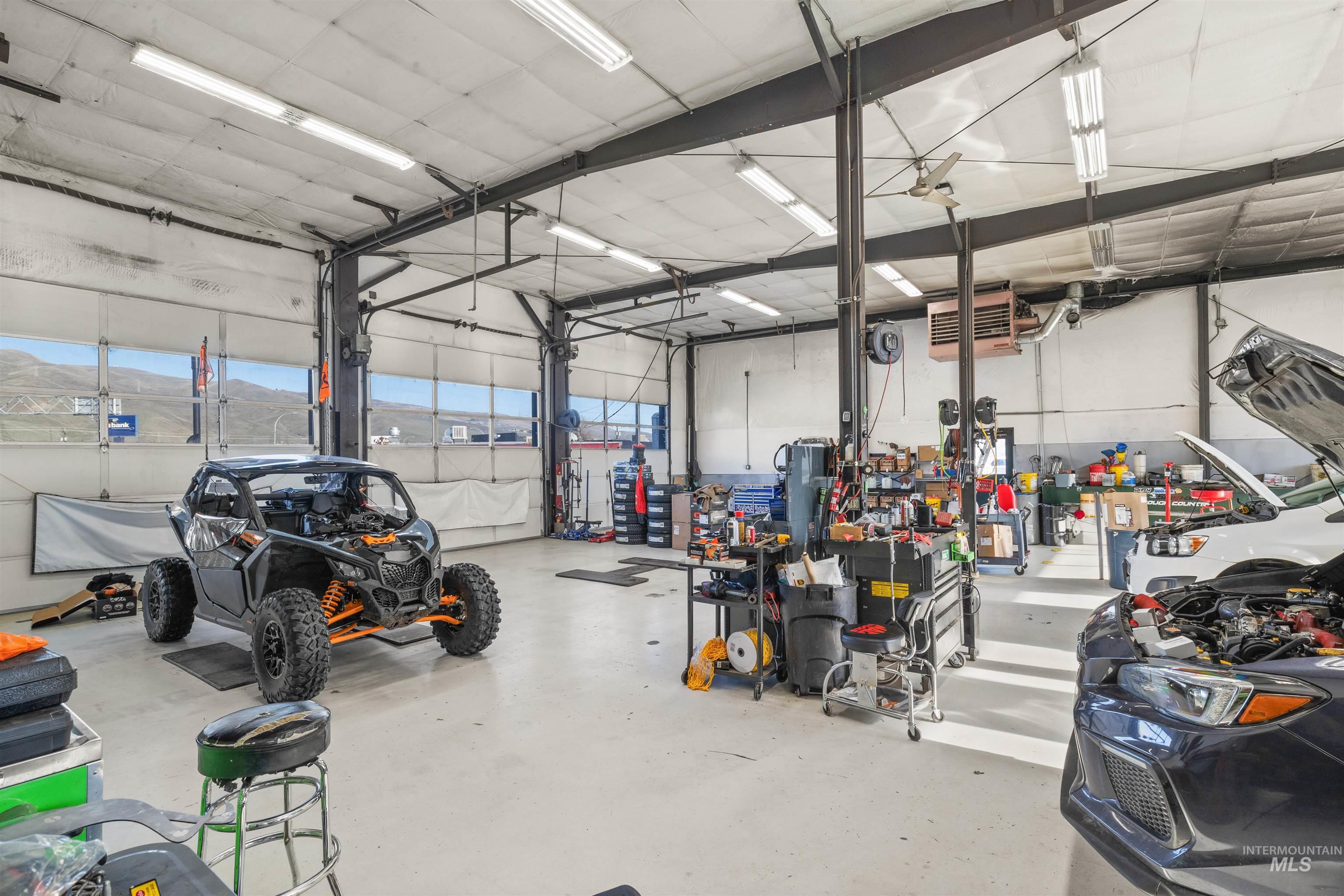 519 Diagonal Street, Clarkston, Washington 99403, Business/Commercial For Sale, Price $102,000,MLS 98962492