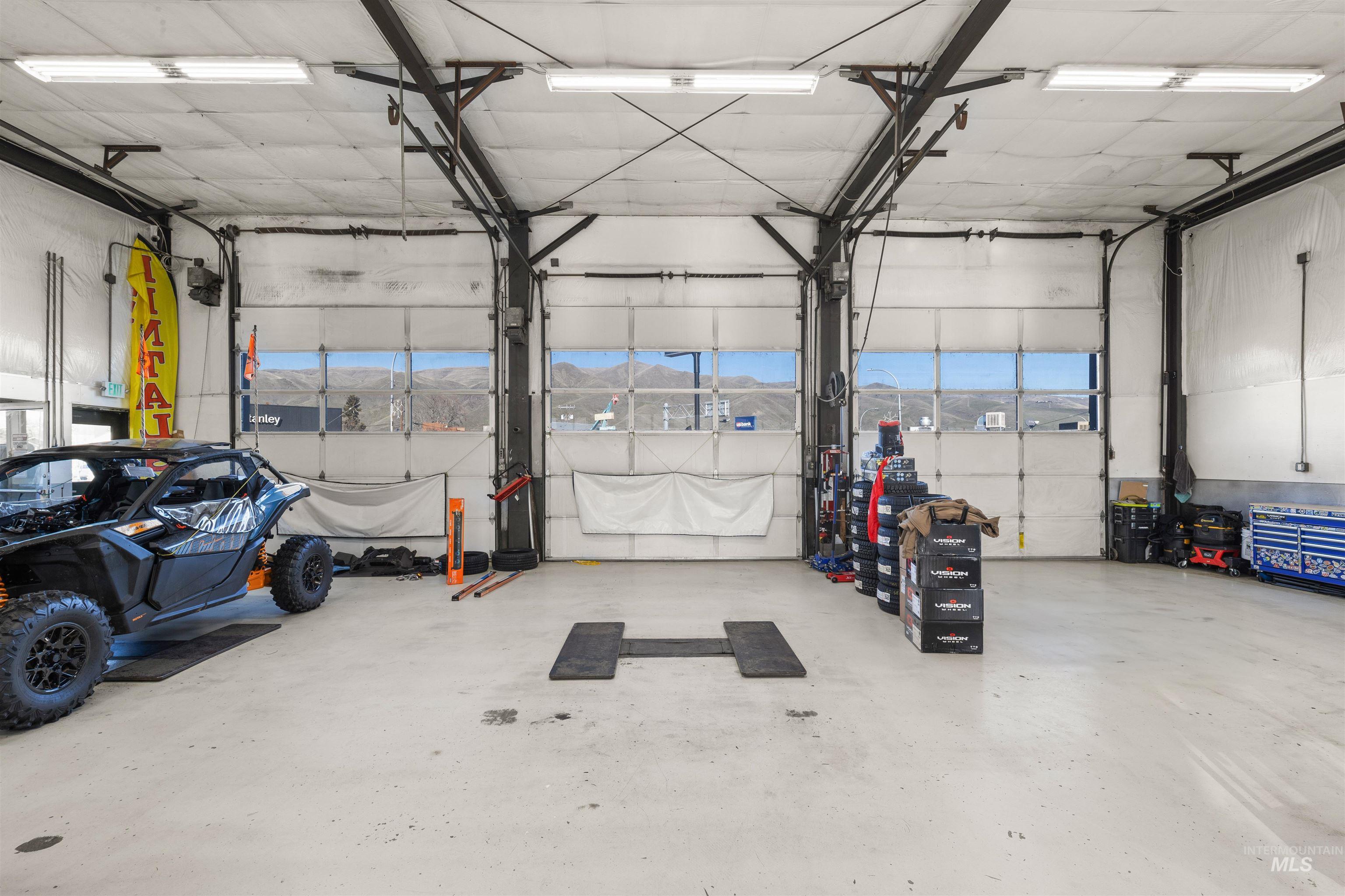 519 Diagonal Street, Clarkston, Washington 99403, Business/Commercial For Sale, Price $84,000,MLS 98962492