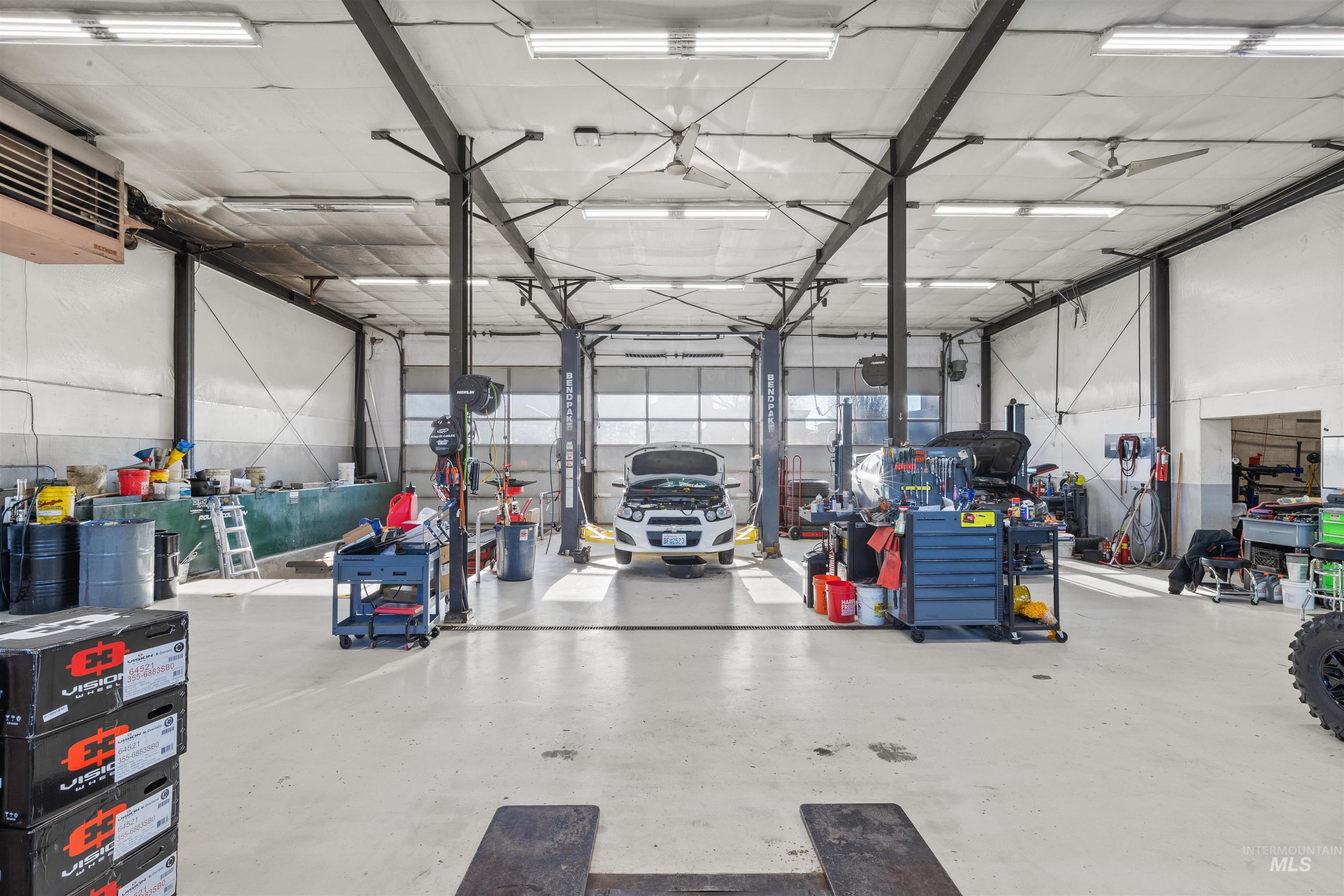 519 Diagonal Street, Clarkston, Washington 99403, Business/Commercial For Sale, Price $84,000,MLS 98962492