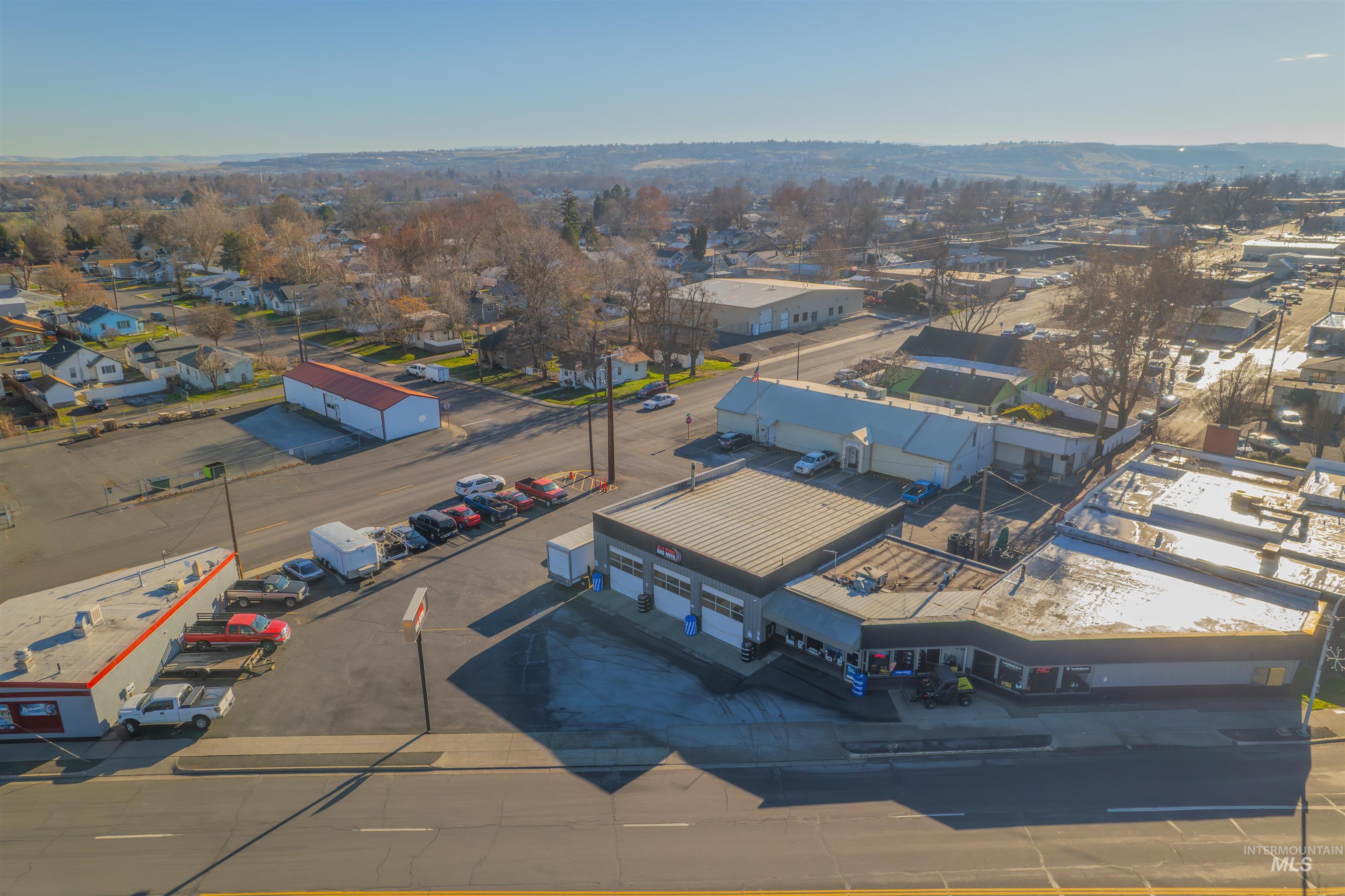 519 Diagonal Street, Clarkston, Washington 99403, Business/Commercial For Sale, Price $102,000,MLS 98962492
