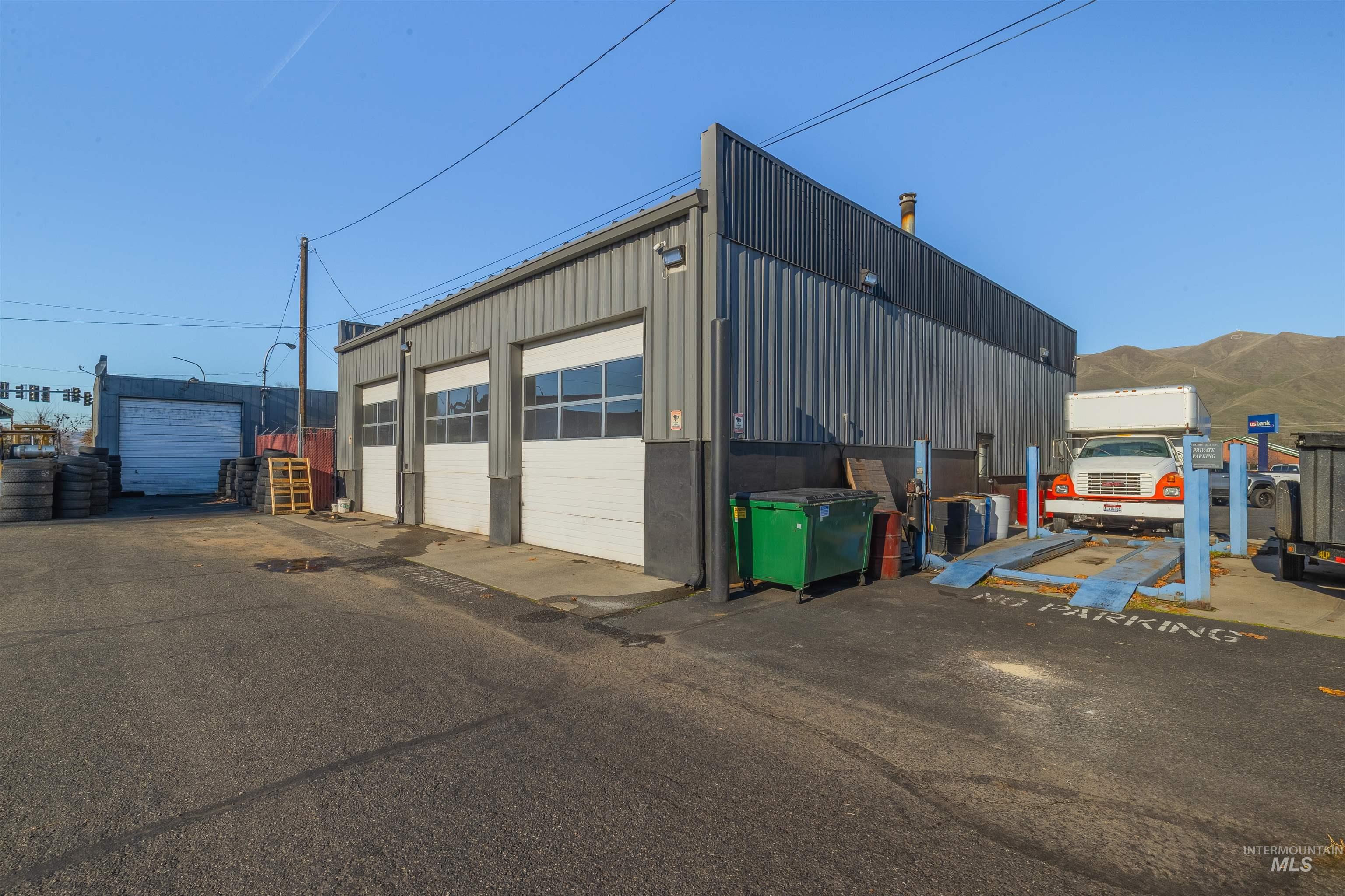 519 Diagonal Street, Clarkston, Washington 99403, Business/Commercial For Sale, Price $102,000,MLS 98962492
