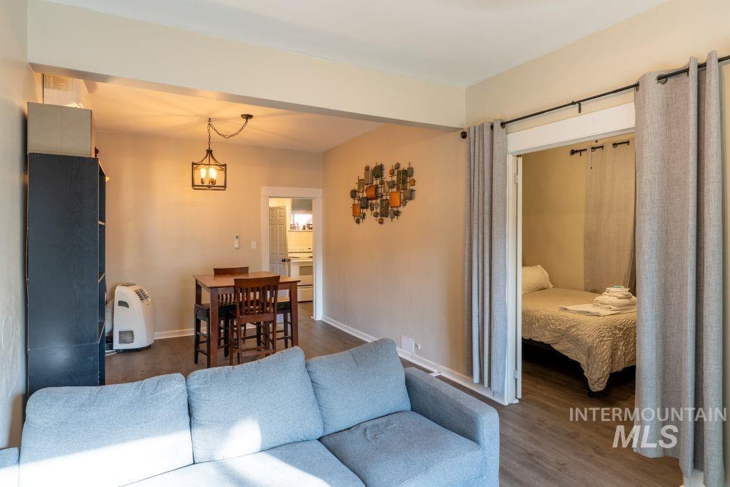 112 S Asbury, Moscow, Idaho 83843, 2 Bedrooms, 1 Bathroom, Residential For Sale, Price $325,000,MLS 98962505