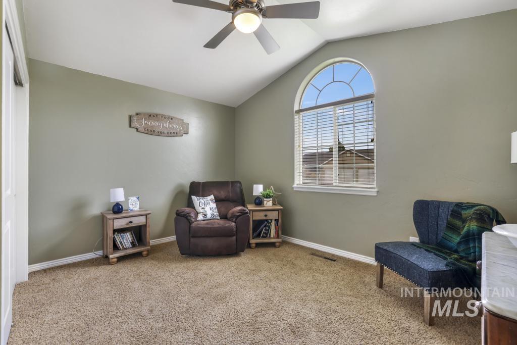 2750 W Joshua, Twin Falls, Idaho 83301, 4 Bedrooms, 2 Bathrooms, Residential For Sale, Price $444,000,MLS 98962508