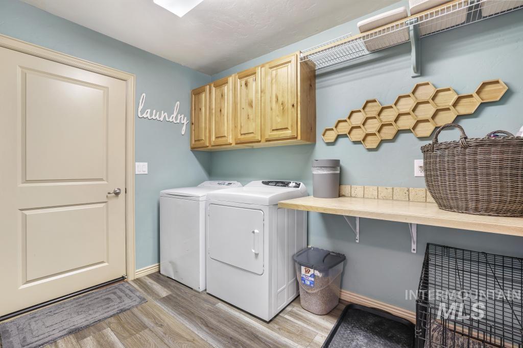 2750 W Joshua, Twin Falls, Idaho 83301, 4 Bedrooms, 2 Bathrooms, Residential For Sale, Price $444,000,MLS 98962508