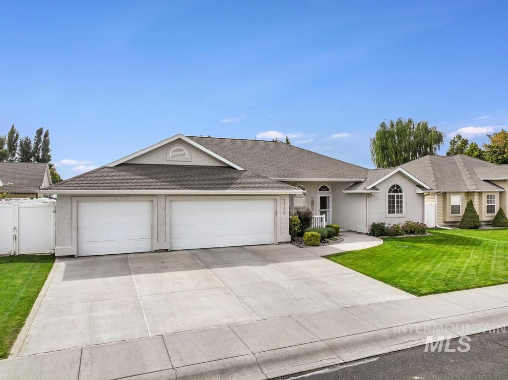 2750 W Joshua, Twin Falls, Idaho 83301, 4 Bedrooms, 2 Bathrooms, Residential For Sale, Price $444,000,MLS 98962508