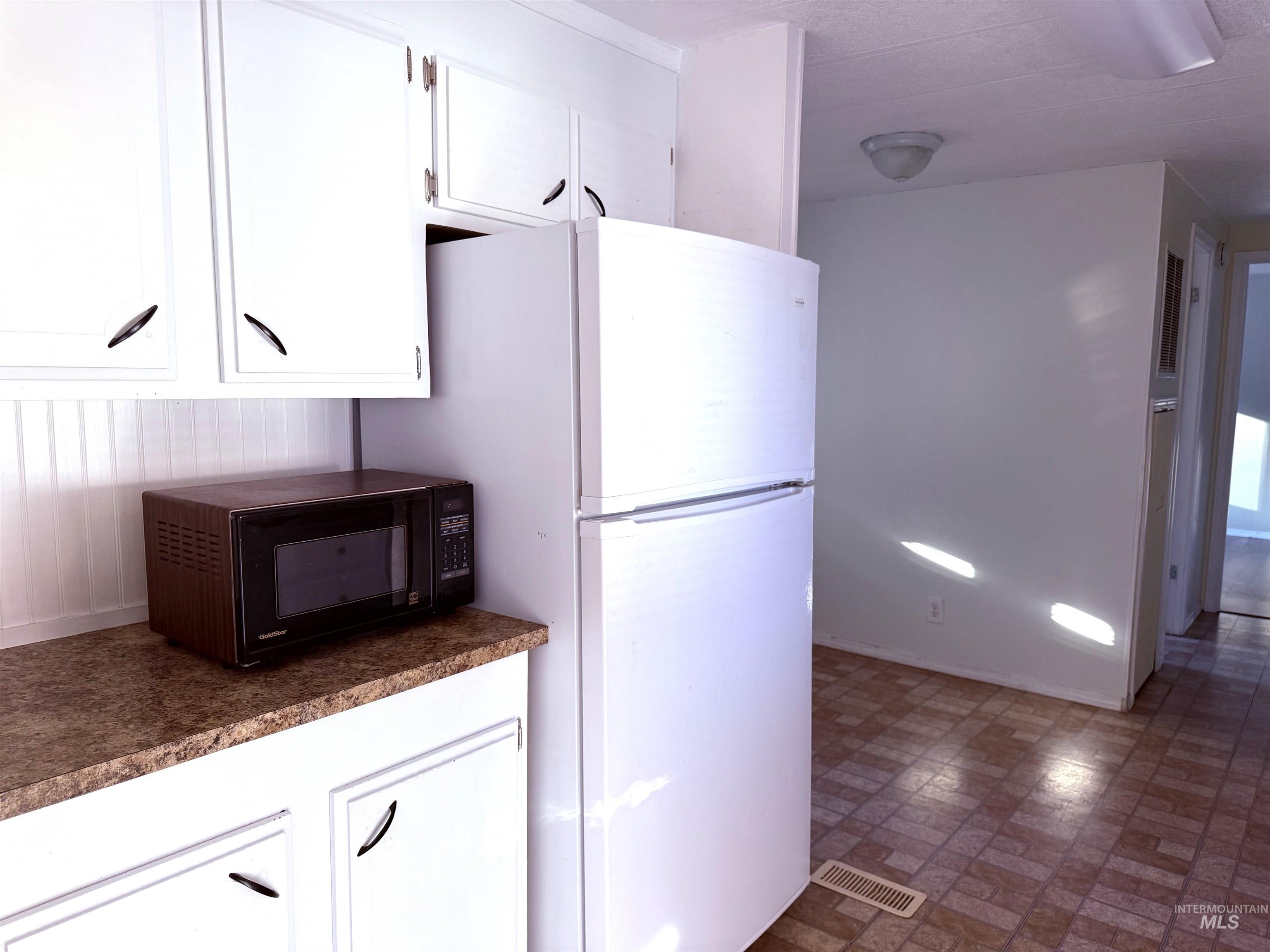 605 N Almon #20, Moscow, Idaho 83843, 2 Bedrooms, 2 Bathrooms, Residential For Sale, Price $29,900,MLS 98962512