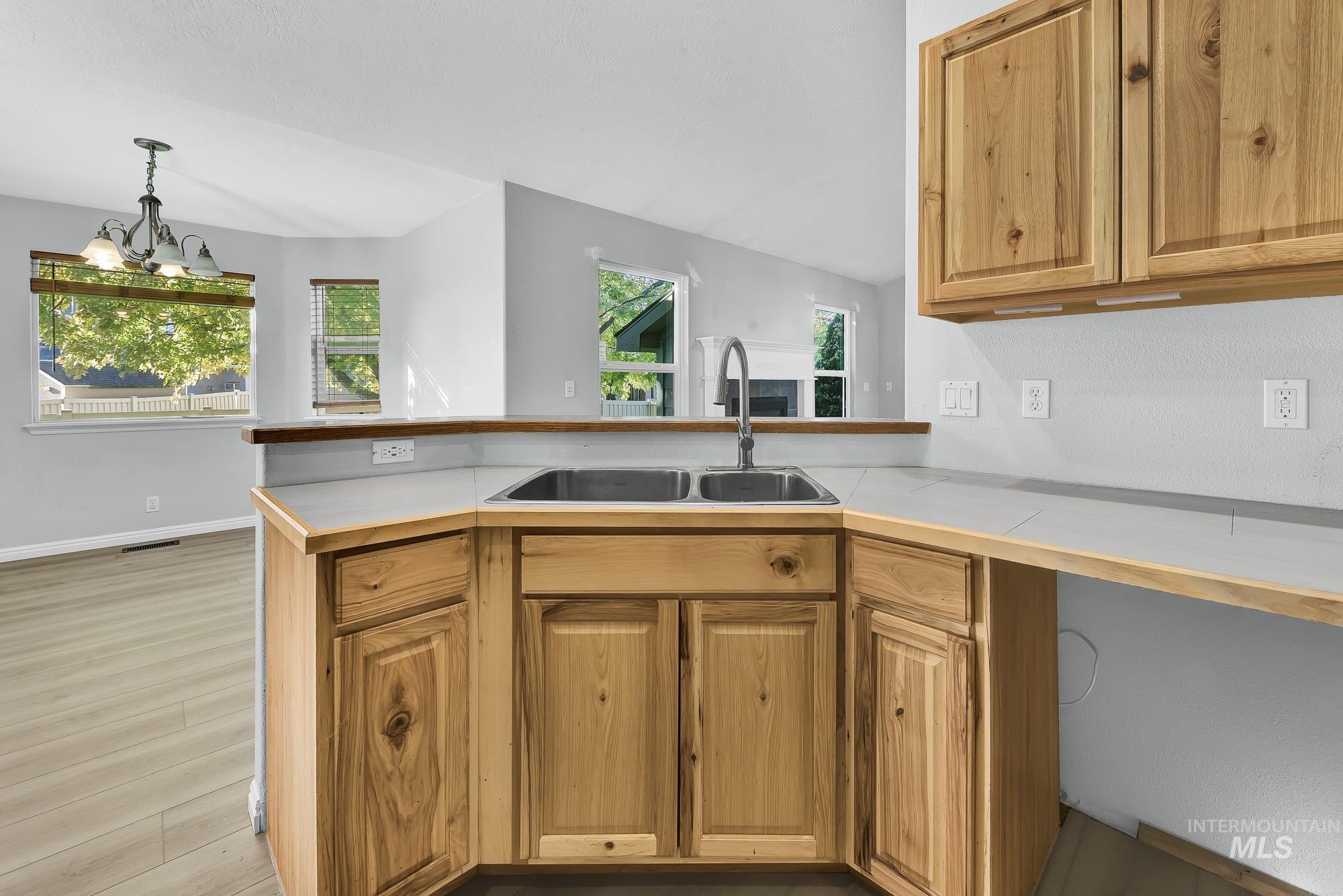 775 E Red Bud St, Kuna, Idaho 83634, 3 Bedrooms, 2 Bathrooms, Residential For Sale, Price $399,999,MLS 98962543