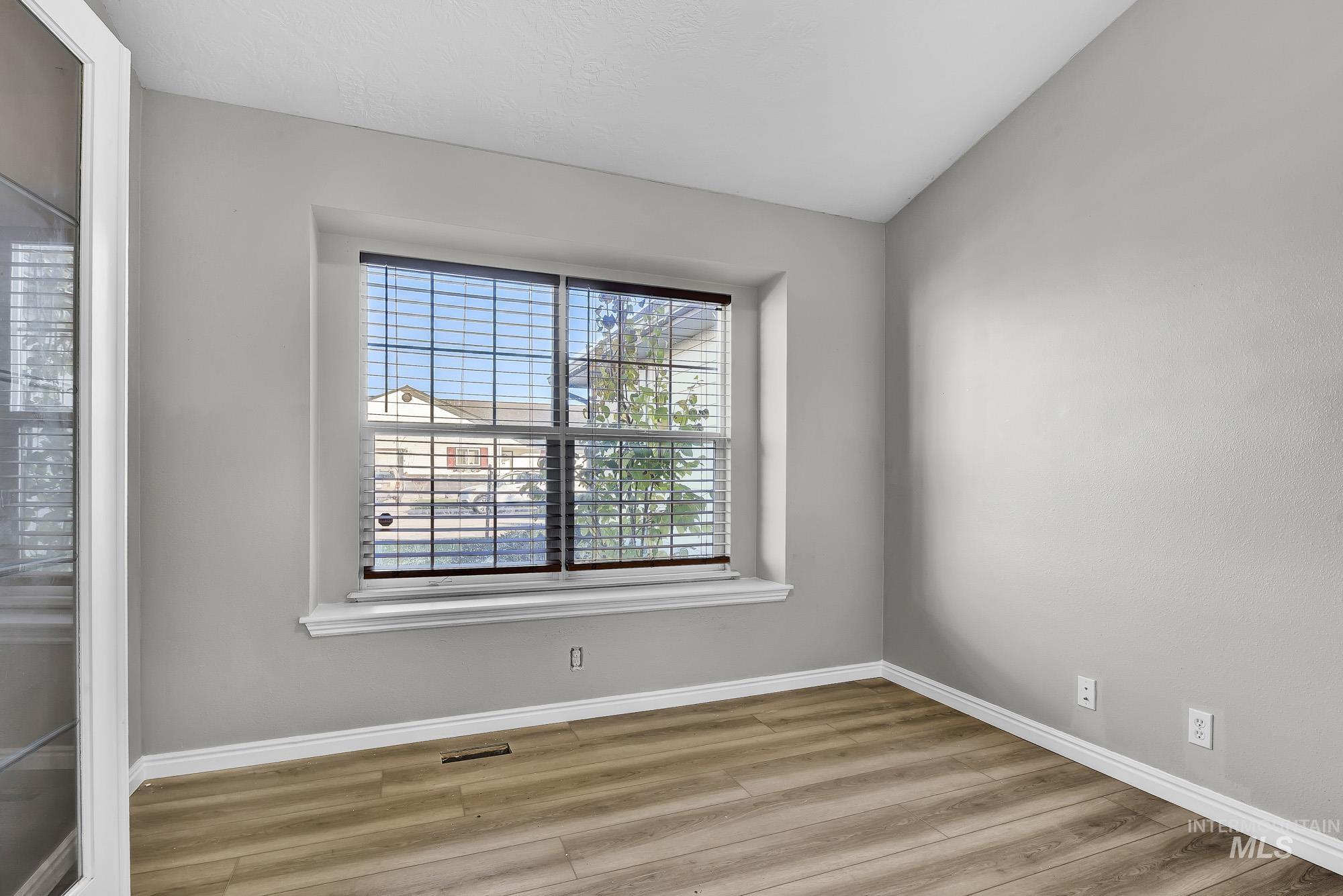 775 E Red Bud St, Kuna, Idaho 83634, 3 Bedrooms, 2 Bathrooms, Residential For Sale, Price $399,999,MLS 98962543