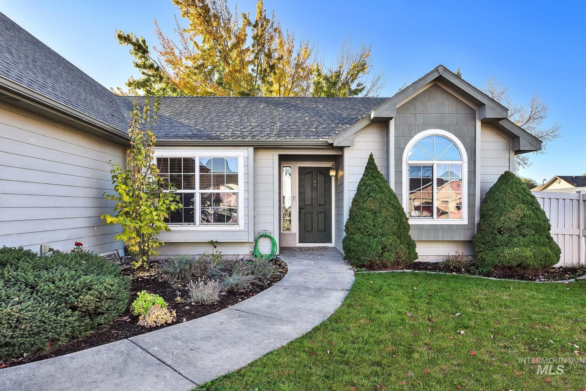 775 E Red Bud St, Kuna, Idaho 83634, 3 Bedrooms, 2 Bathrooms, Residential For Sale, Price $399,999,MLS 98962543