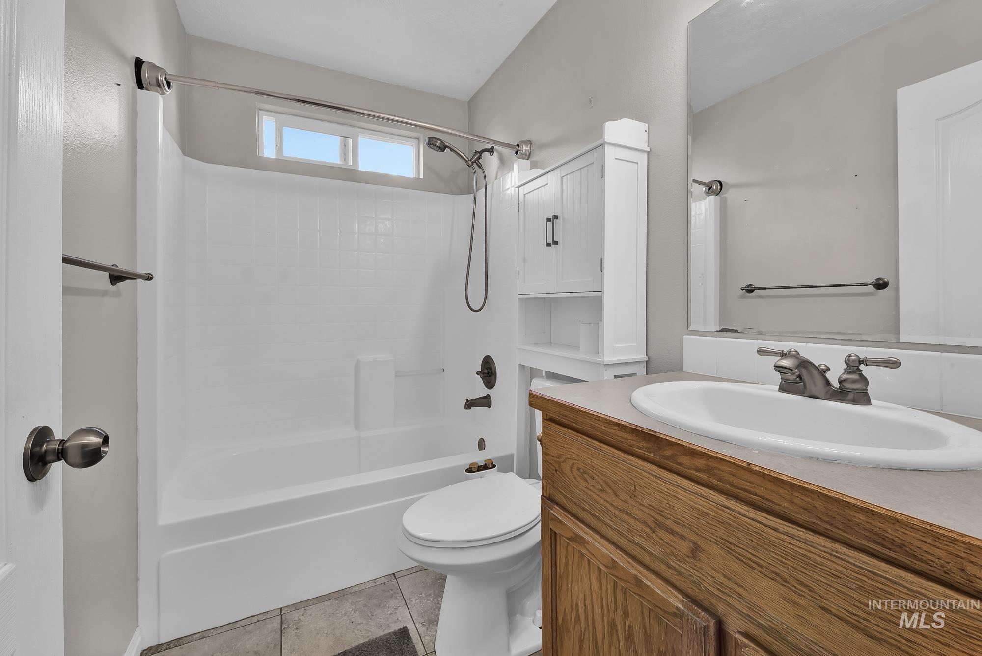 775 E Red Bud St, Kuna, Idaho 83634, 3 Bedrooms, 2 Bathrooms, Residential For Sale, Price $399,999,MLS 98962543