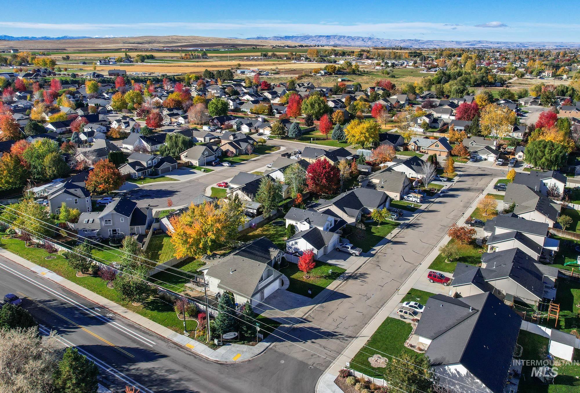 775 E Red Bud St, Kuna, Idaho 83634, 3 Bedrooms, 2 Bathrooms, Residential For Sale, Price $399,999,MLS 98962543