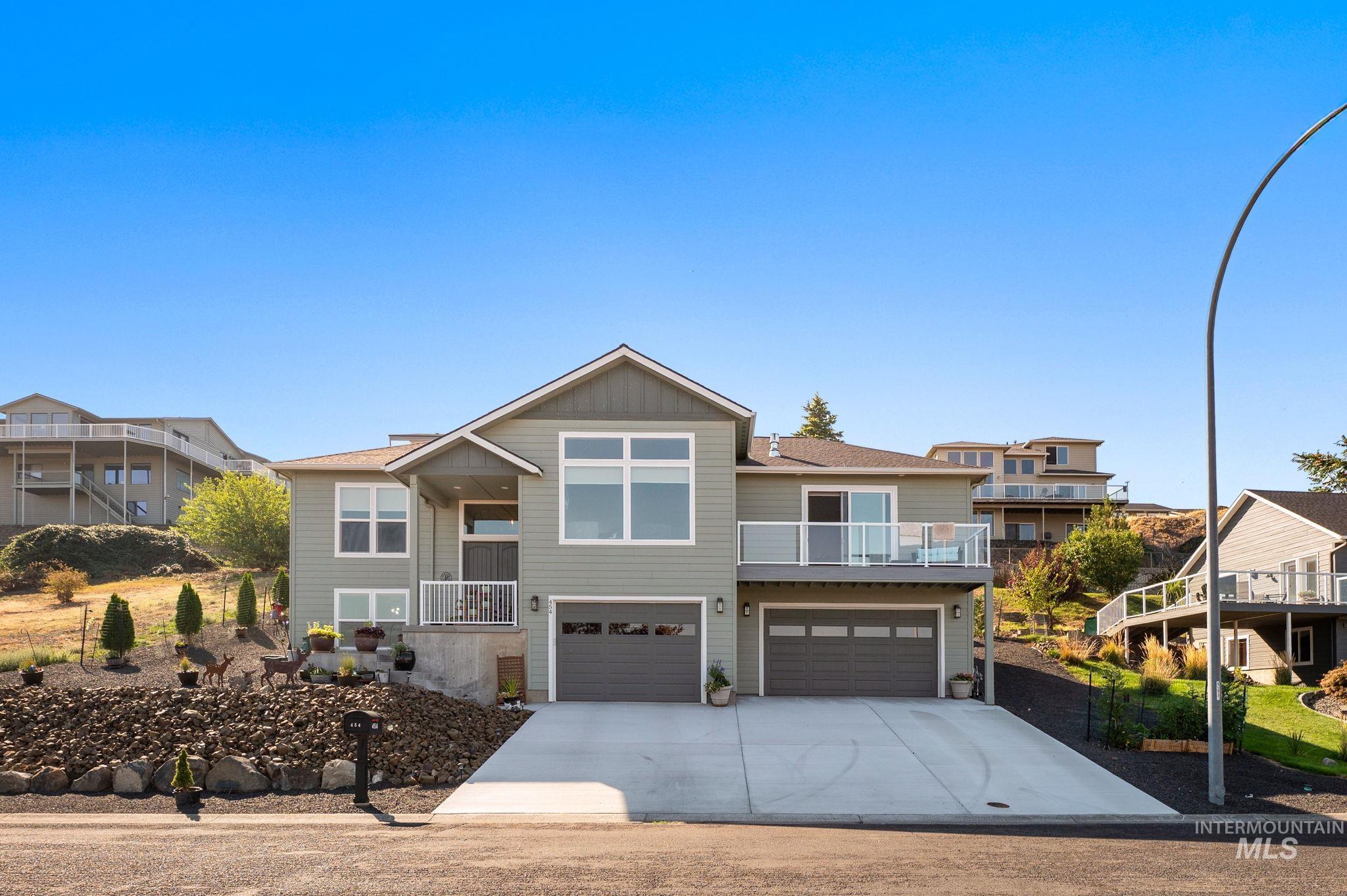 454 Valley Vista Blvd, Lewiston, Idaho 83501, 4 Bedrooms, 3 Bathrooms, Residential For Sale, Price $619,900,MLS 98962546