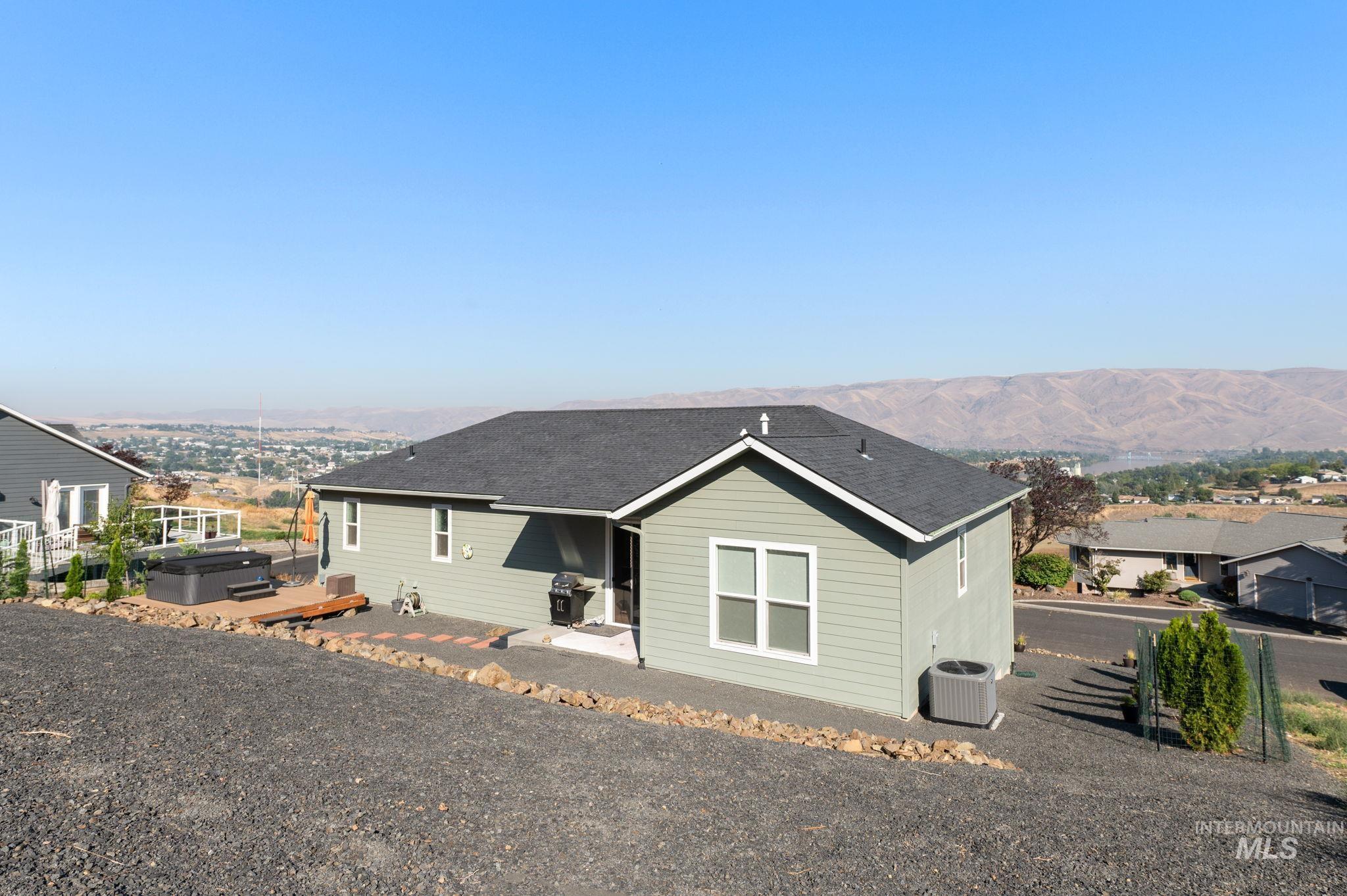 454 Valley Vista Blvd, Lewiston, Idaho 83501, 4 Bedrooms, 3 Bathrooms, Residential For Sale, Price $619,900,MLS 98962546