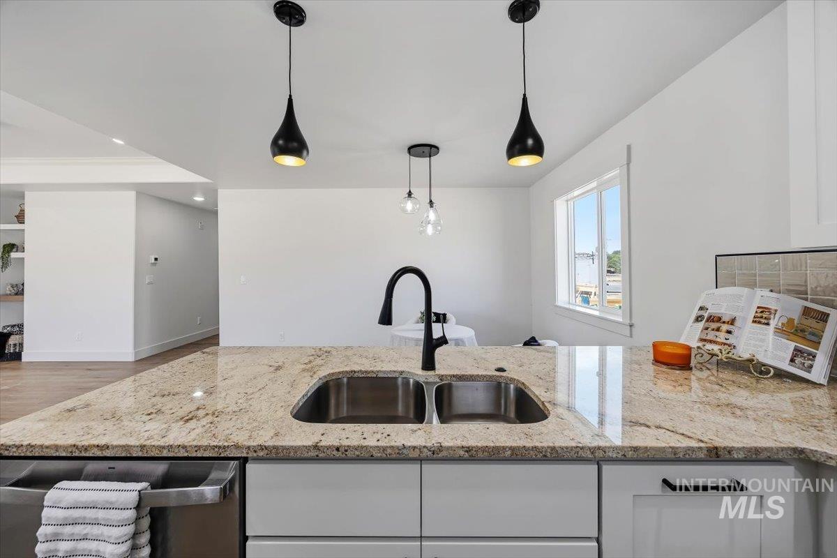 1504 Tverdy Lane, Buhl, Idaho 83316, 3 Bedrooms, 2 Bathrooms, Residential For Sale, Price $392,694, 98962562