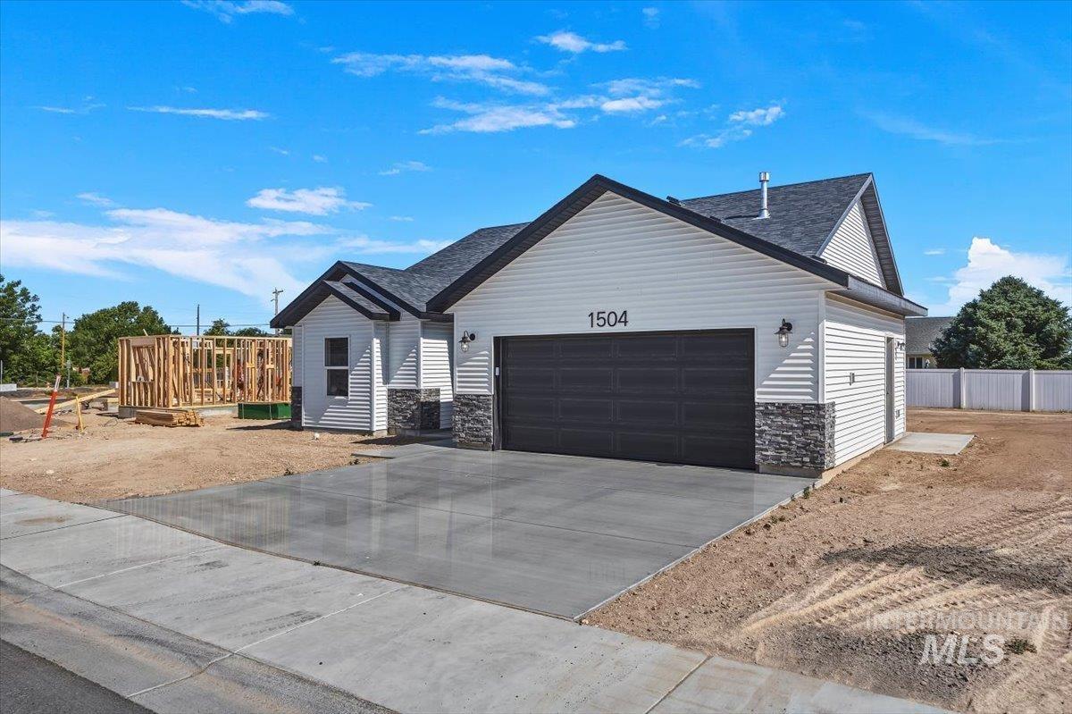 1504 Tverdy Lane, Buhl, Idaho 83316, 3 Bedrooms, 2 Bathrooms, Residential For Sale, Price $392,694, 98962562