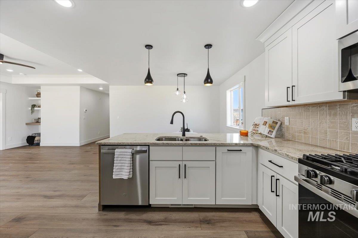1504 Tverdy Lane, Buhl, Idaho 83316, 3 Bedrooms, 2 Bathrooms, Residential For Sale, Price $392,694, 98962562