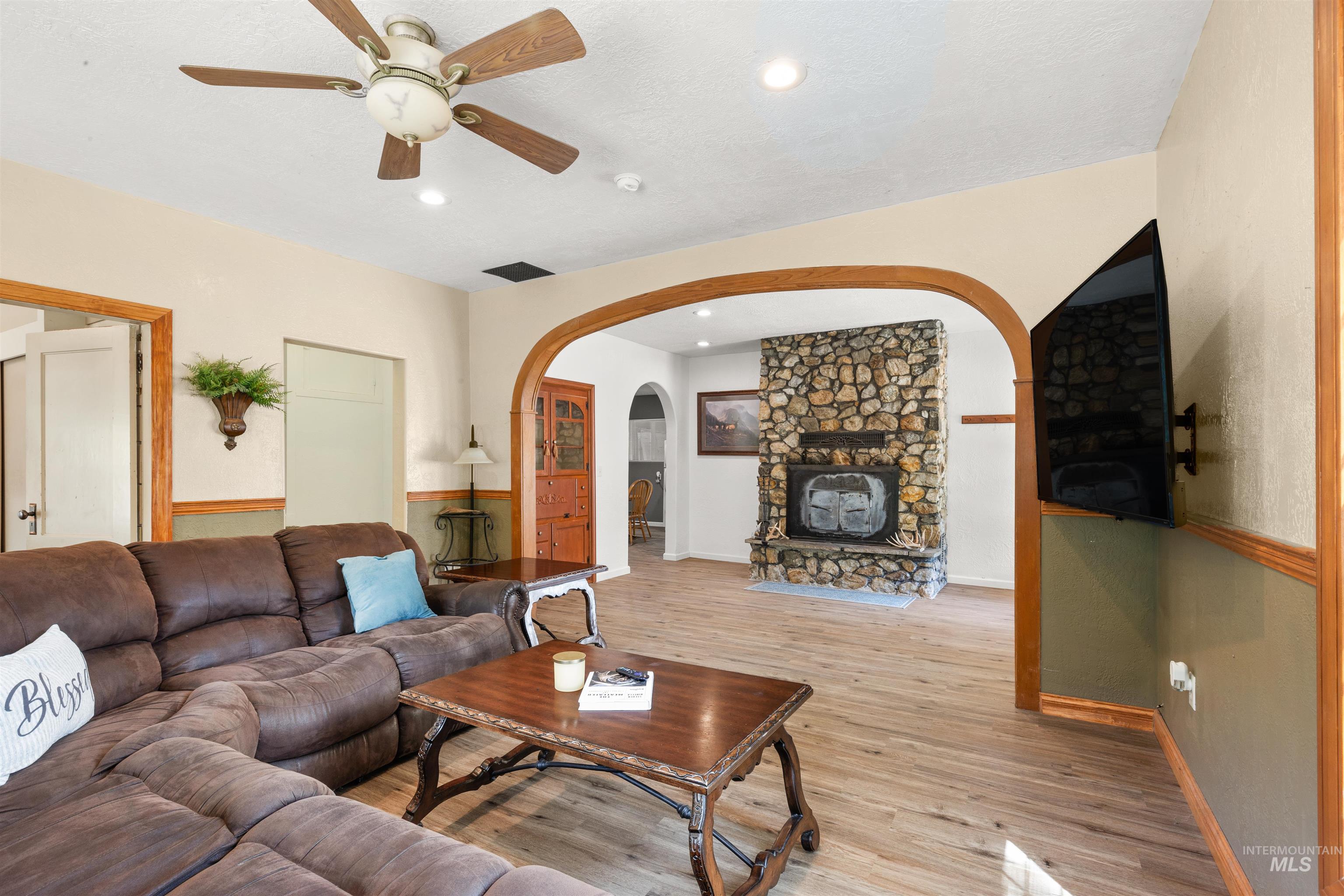 812 E Main Street, Kendrick, Idaho 83537, 4 Bedrooms, 2 Bathrooms, Residential For Sale, Price $294,000, 98962583