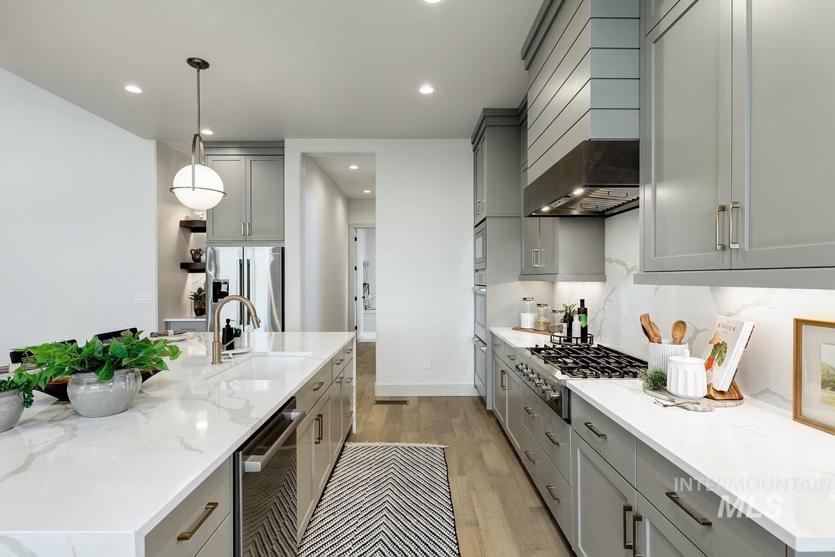 7051 Saddle Bred Way, Star, Idaho 83669, 3 Bedrooms, 2.5 Bathrooms, Residential Income For Sale, Price $1,399,900,MLS 98962608