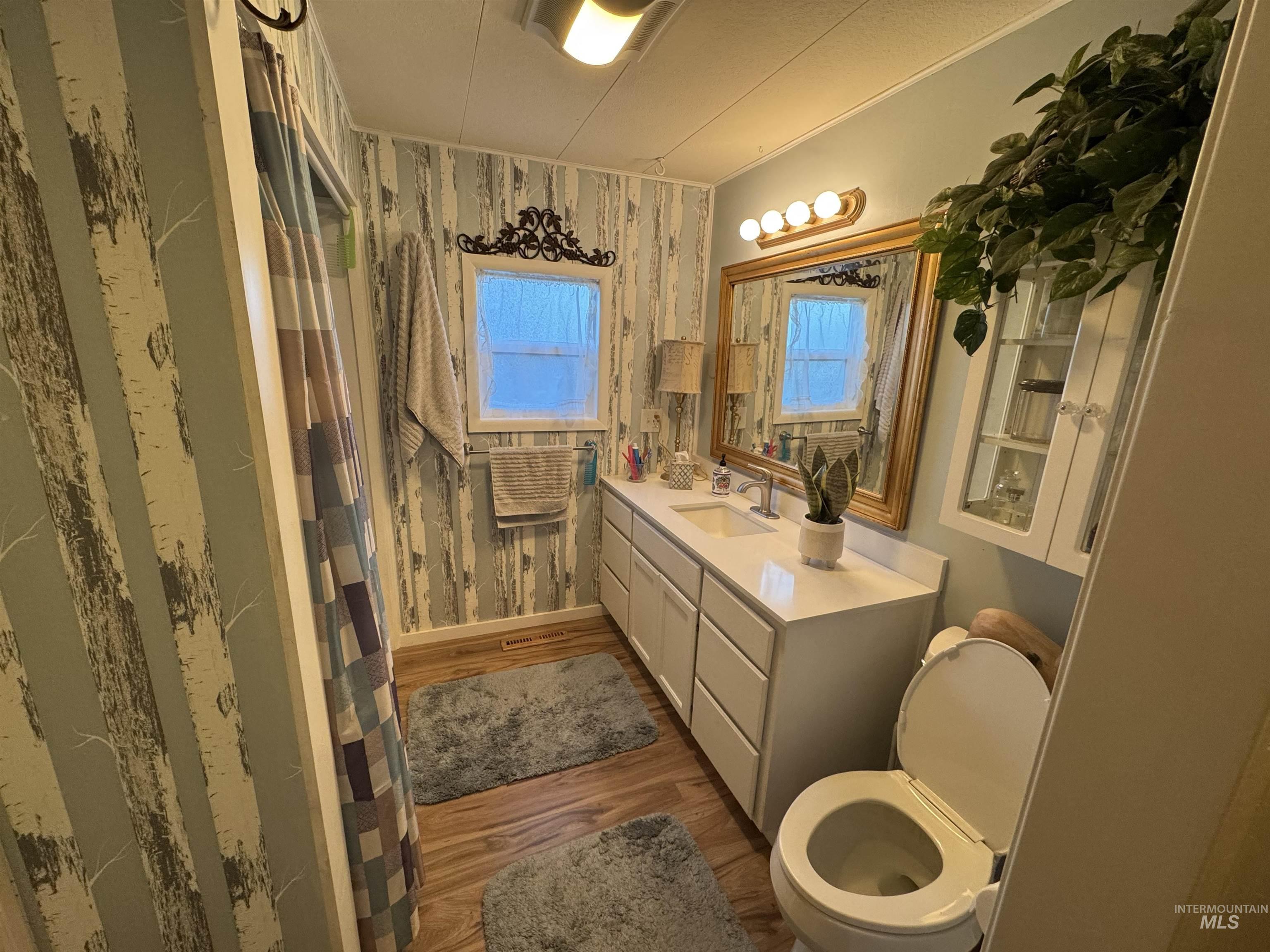 2015 6TH AVE, Clarkston, Washington 99403, 3 Bedrooms, 2 Bathrooms, Residential For Sale, Price $69,500,MLS 98962618