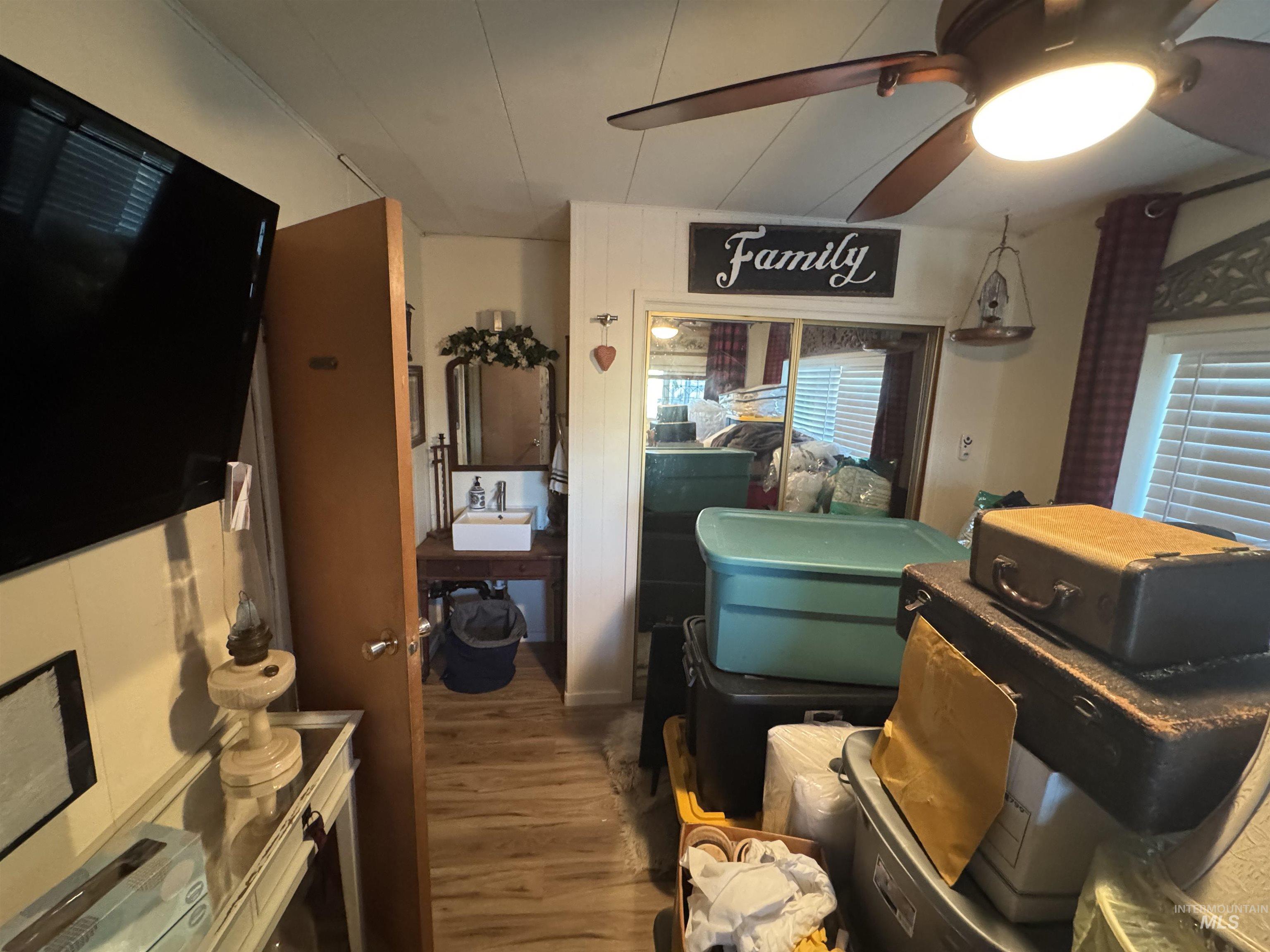 2015 6TH AVE, Clarkston, Washington 99403, 3 Bedrooms, 2 Bathrooms, Residential For Sale, Price $69,500,MLS 98962618