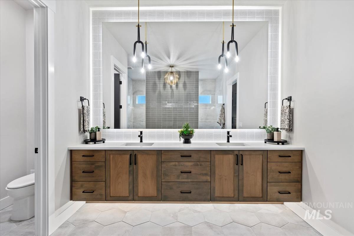 1934 W Yellowstone Dr, Eagle, Idaho 83616, 3 Bedrooms, 2.5 Bathrooms, Residential For Sale, Price $1,474,800,MLS 98962629