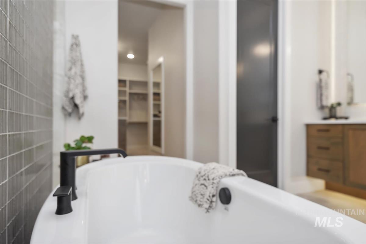 1934 W Yellowstone Dr, Eagle, Idaho 83616, 3 Bedrooms, 2.5 Bathrooms, Residential For Sale, Price $1,474,800,MLS 98962629