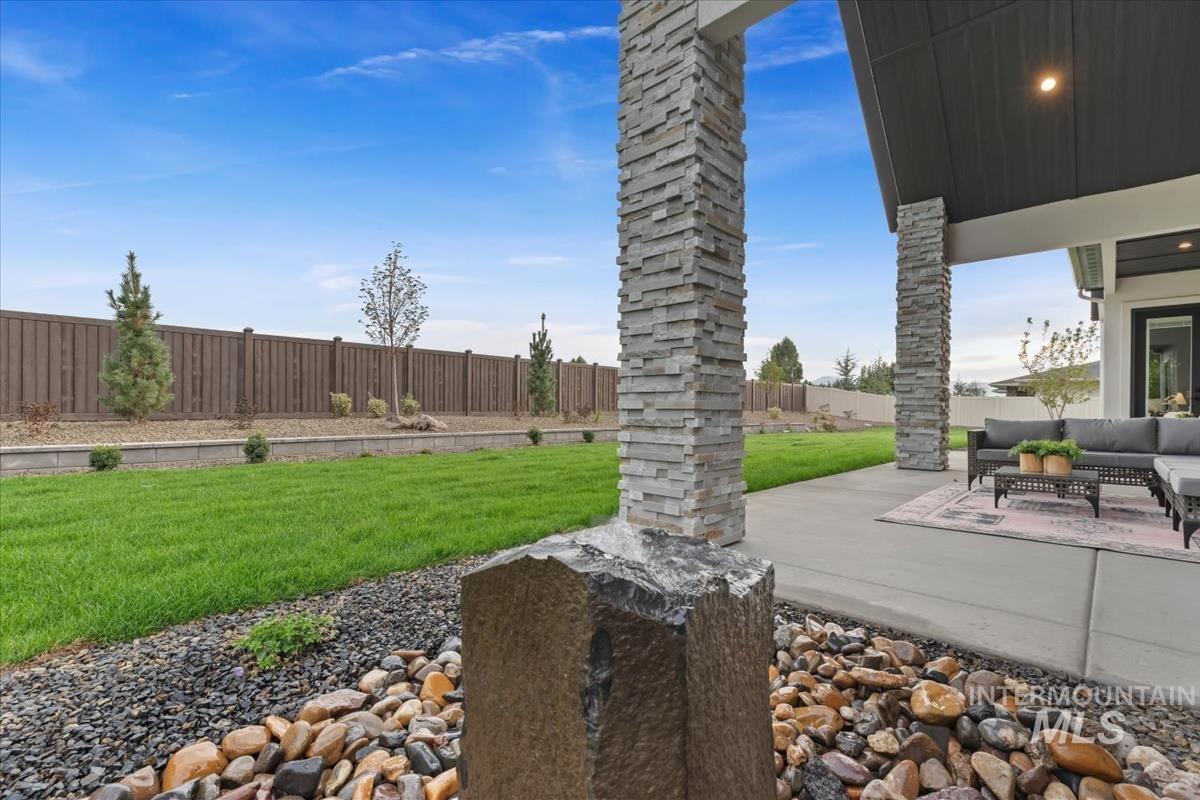 1934 W Yellowstone Dr, Eagle, Idaho 83616, 3 Bedrooms, 2.5 Bathrooms, Residential For Sale, Price $1,474,800,MLS 98962629