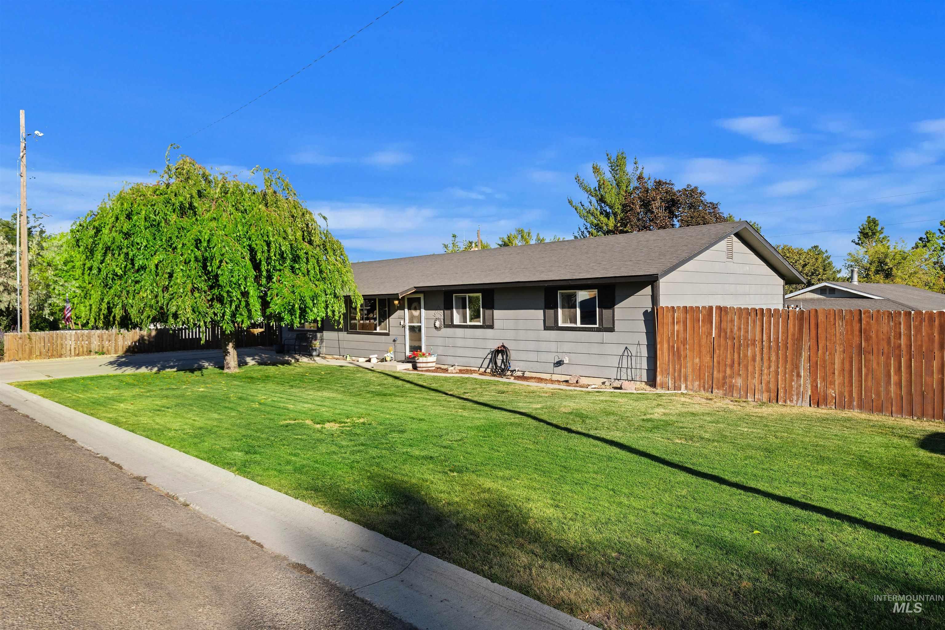 2223 Big Sky St, Caldwell, Idaho 83605, 3 Bedrooms, 1 Bathroom, Residential For Sale, Price $334,000,MLS 98962660