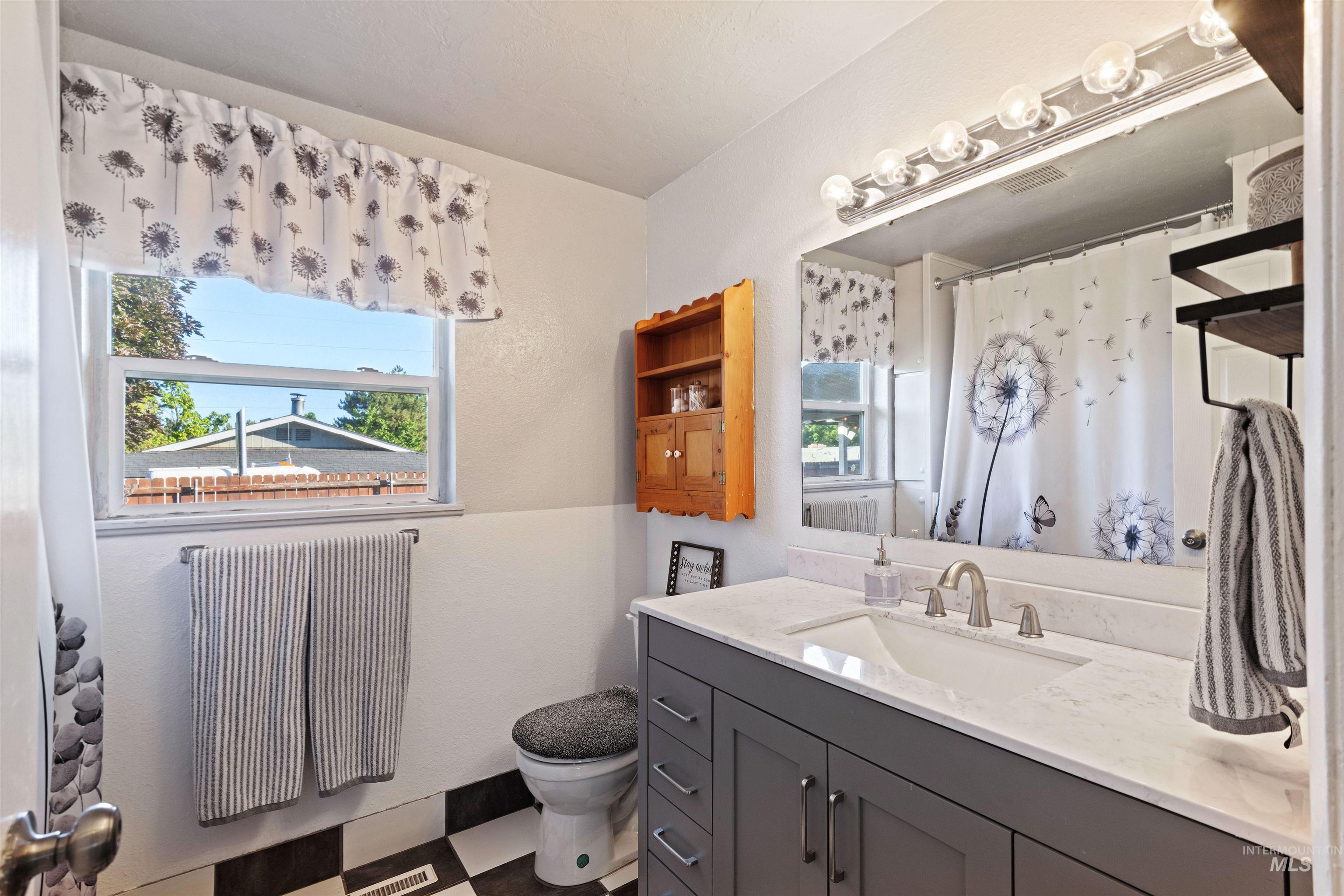 2223 Big Sky St, Caldwell, Idaho 83605, 3 Bedrooms, 1 Bathroom, Residential For Sale, Price $334,000,MLS 98962660