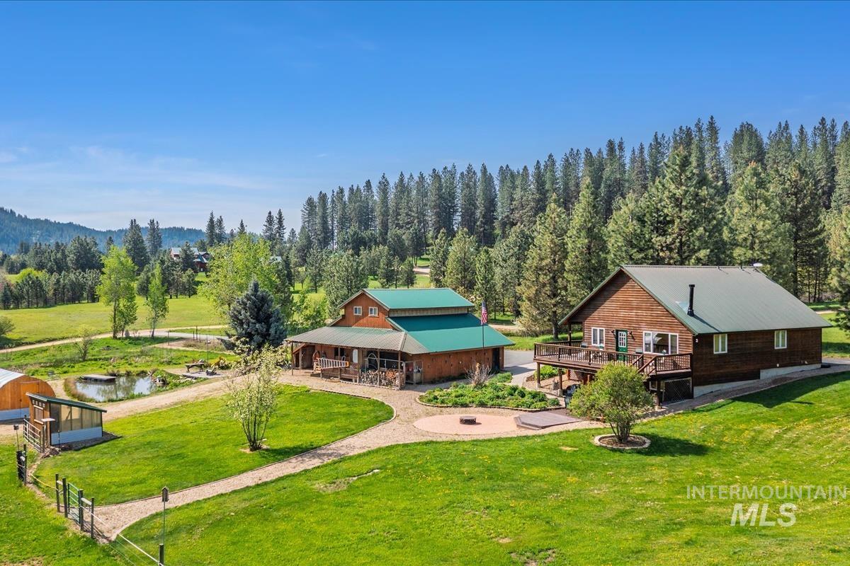 69 Scriver Bluff Rd, Garden Valley, Idaho 83622, 3 Bedrooms, 3 Bathrooms, Residential For Sale, Price $869,000,MLS 98962669