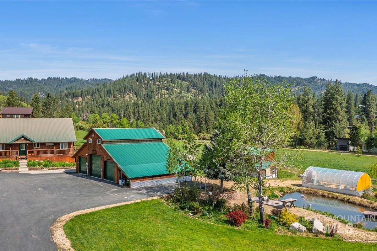 69 Scriver Bluff Rd, Garden Valley, Idaho 83622, 3 Bedrooms, 3 Bathrooms, Residential For Sale, Price $910,000,MLS 98962669