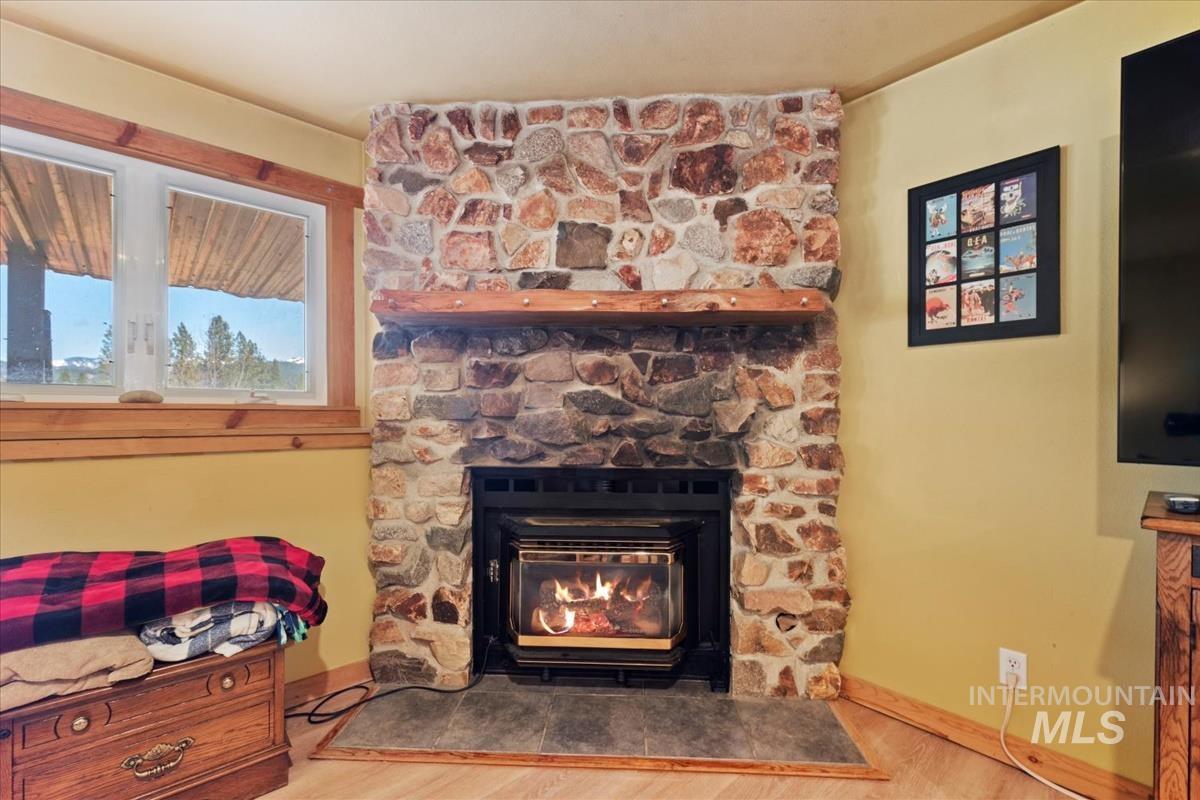 69 Scriver Bluff Rd, Garden Valley, Idaho 83622, 3 Bedrooms, 3 Bathrooms, Residential For Sale, Price $910,000,MLS 98962669