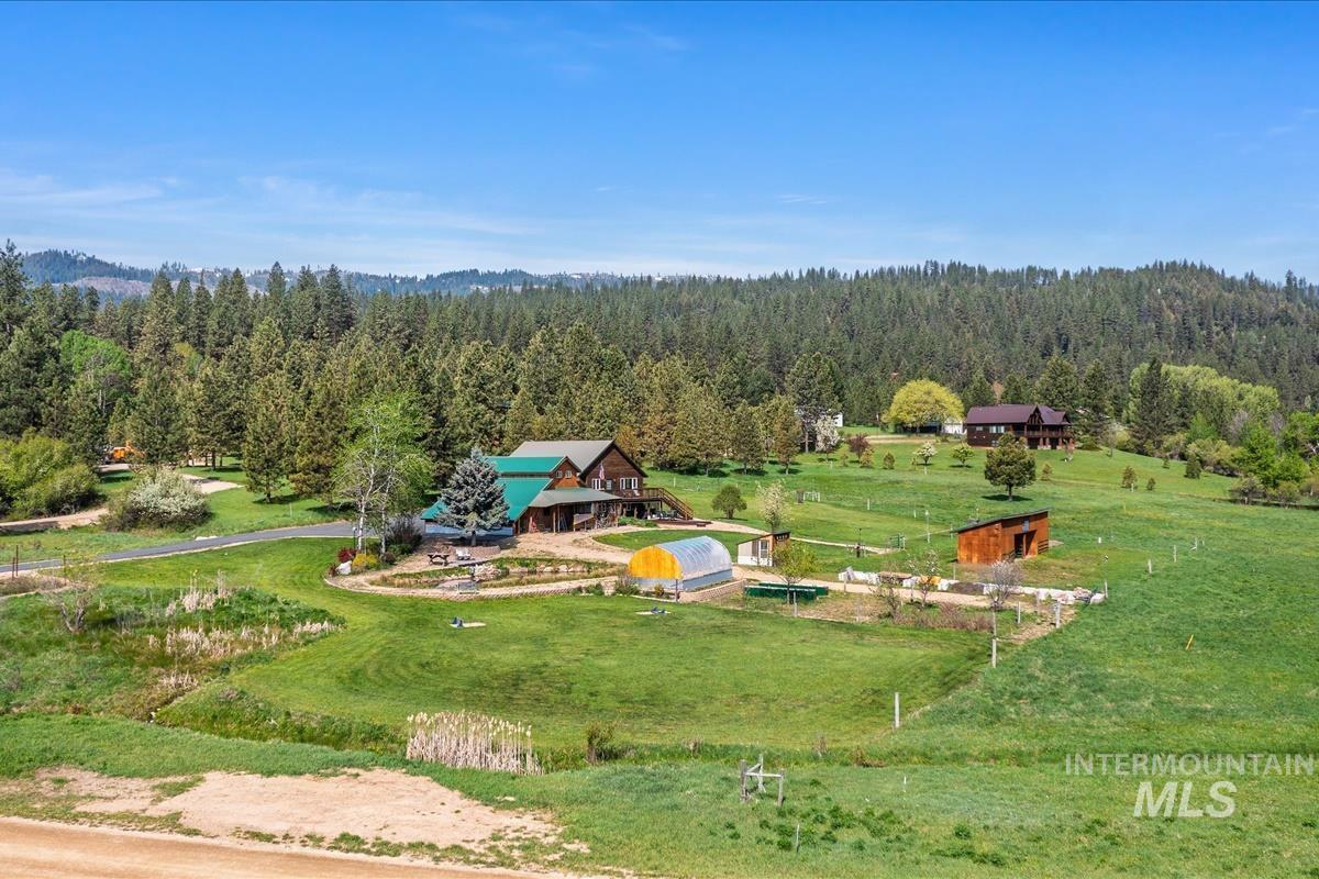 69 Scriver Bluff Rd, Garden Valley, Idaho 83622, 3 Bedrooms, 3 Bathrooms, Residential For Sale, Price $910,000,MLS 98962669