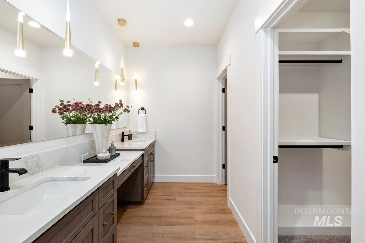 7096 E Chicken Hawk Loop, Nampa, Idaho 83686, 4 Bedrooms, 2.5 Bathrooms, Residential For Sale, Price $899,900,MLS 98962685