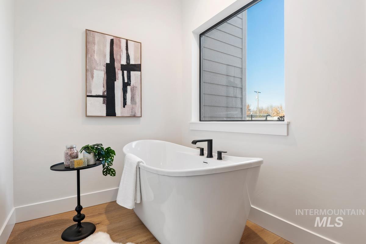 7096 E Chicken Hawk Loop, Nampa, Idaho 83686, 4 Bedrooms, 2.5 Bathrooms, Residential For Sale, Price $899,900,MLS 98962685