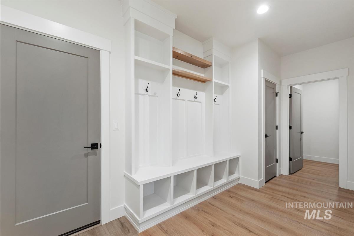 7096 E Chicken Hawk Loop, Nampa, Idaho 83686, 4 Bedrooms, 2.5 Bathrooms, Residential For Sale, Price $899,900,MLS 98962685