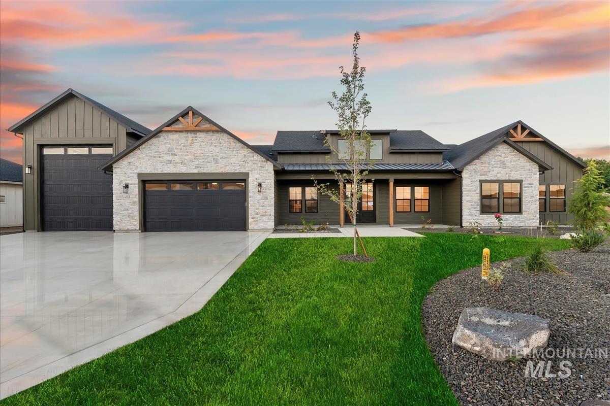 7096 E Chicken Hawk Loop, Nampa, Idaho 83686, 4 Bedrooms, 2.5 Bathrooms, Residential For Sale, Price $899,900,MLS 98962685