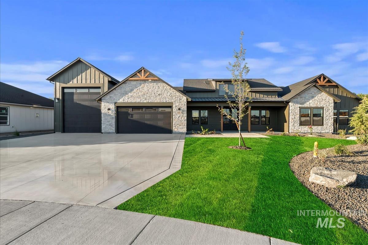 7096 E Chicken Hawk Loop, Nampa, Idaho 83686, 4 Bedrooms, 2.5 Bathrooms, Residential For Sale, Price $899,900,MLS 98962685