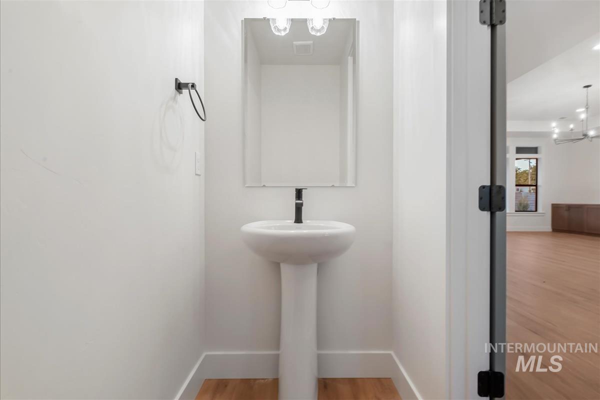 7096 E Chicken Hawk Loop, Nampa, Idaho 83686, 4 Bedrooms, 2.5 Bathrooms, Residential For Sale, Price $899,900,MLS 98962685