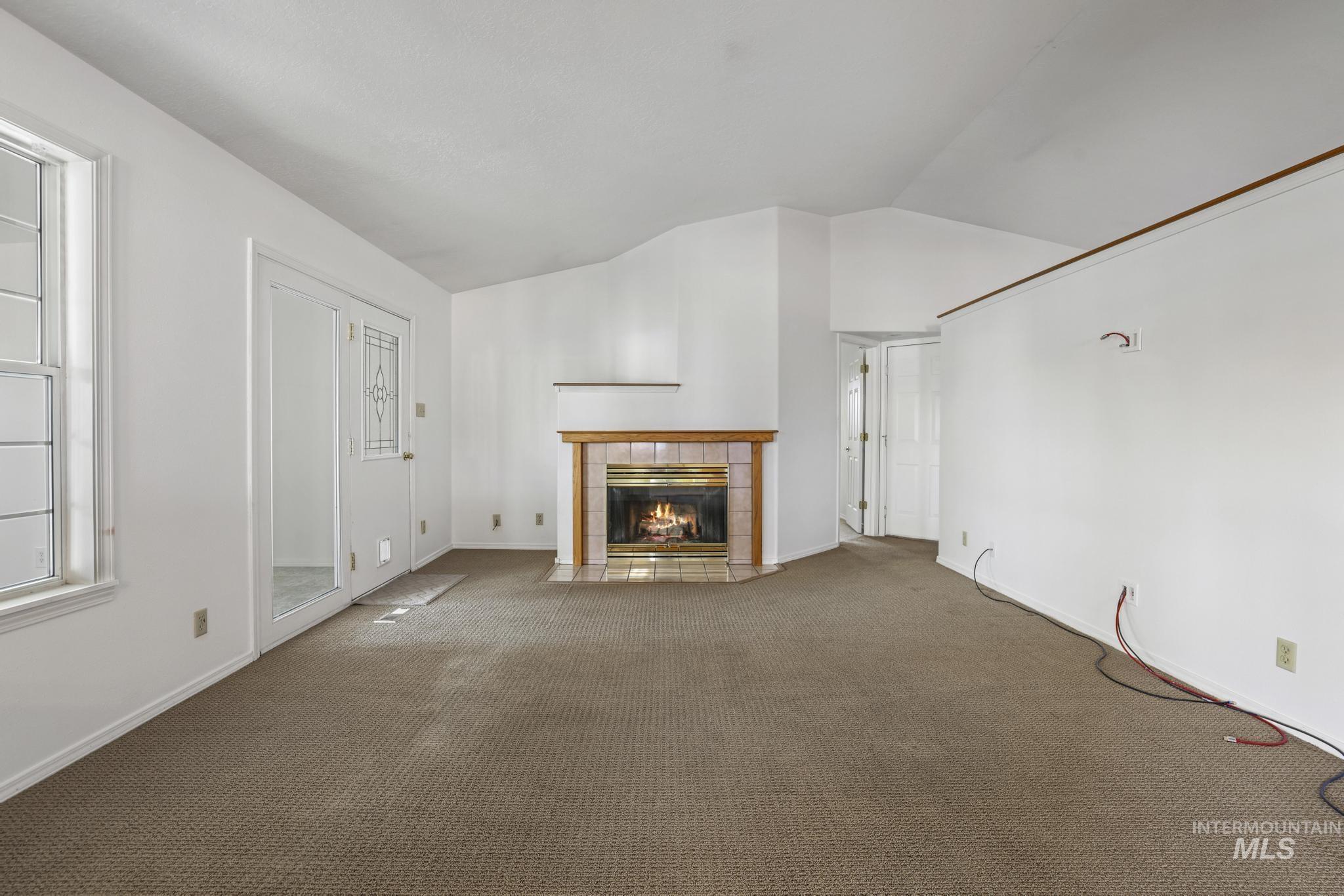 806 Hiawatha Way, Twin Falls, Idaho 83301, 4 Bedrooms, 2.5 Bathrooms, Residential For Sale, Price $375,000, 98962689