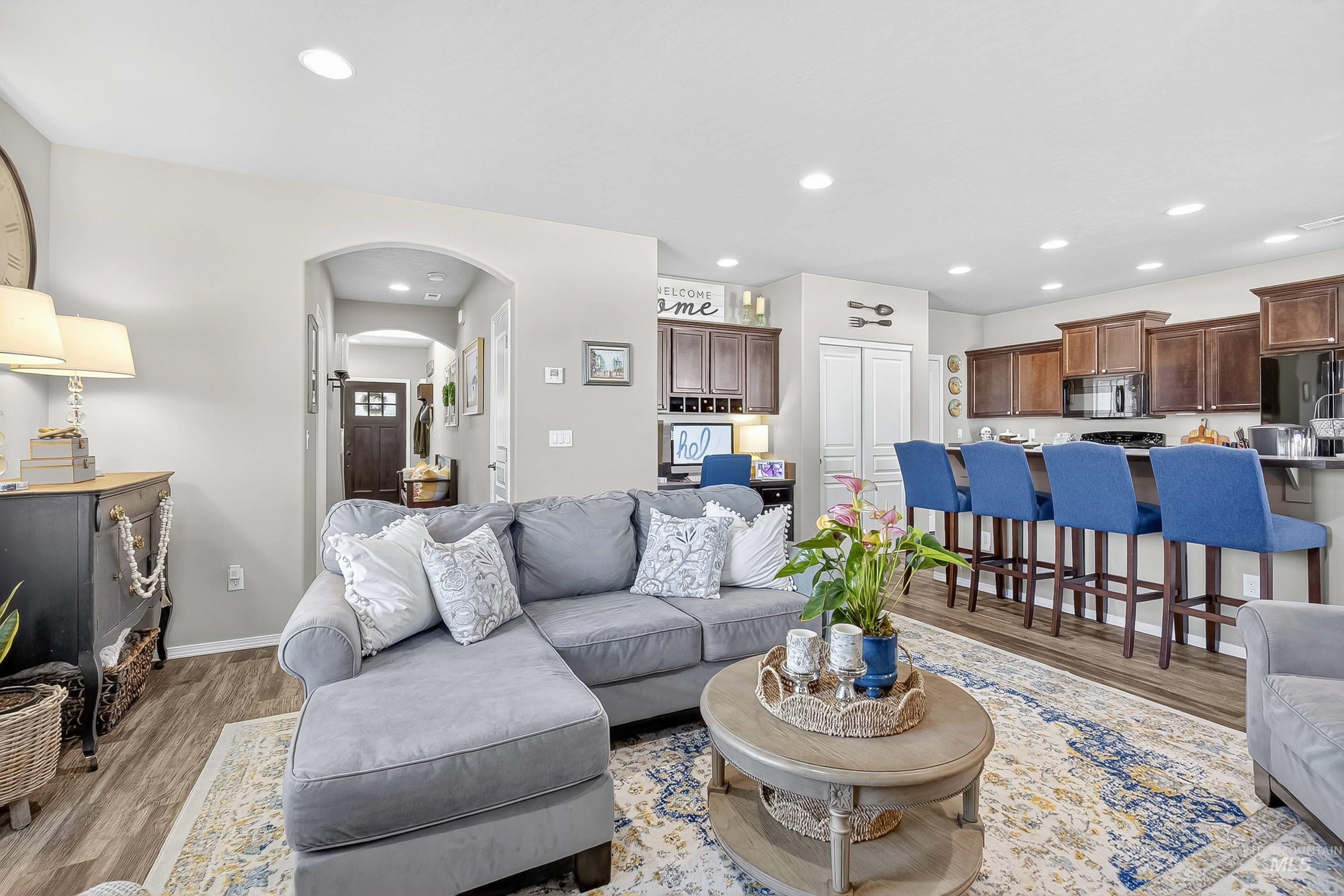 1717 Pioneer Drive, Lewiston, Idaho 83501, 3 Bedrooms, 3 Bathrooms, Residential For Sale, Price $475,000,MLS 98962693