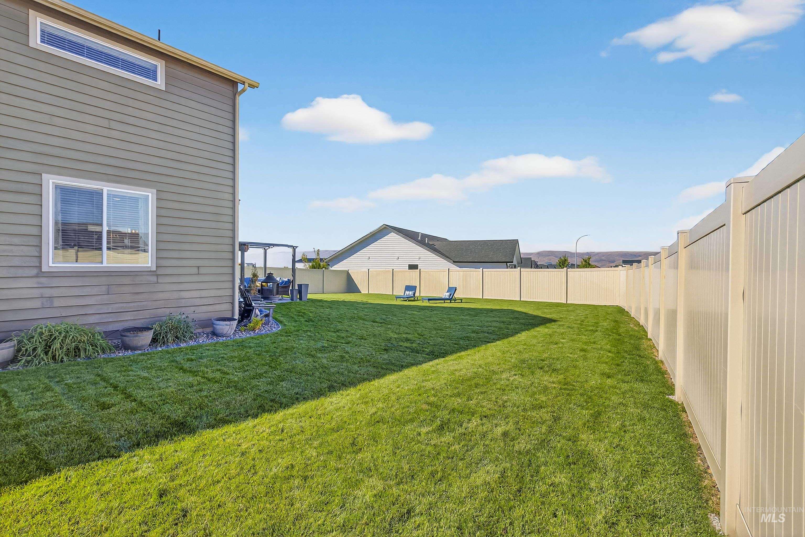 1717 Pioneer Drive, Lewiston, Idaho 83501, 3 Bedrooms, 3 Bathrooms, Residential For Sale, Price $475,000,MLS 98962693