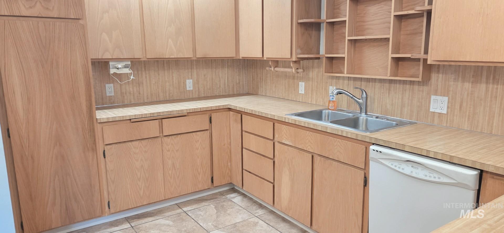 1902 Arlington Street, Pomeroy, Washington 99347, 3 Bedrooms, 2 Bathrooms, Residential For Sale, Price $289,000, 98962715