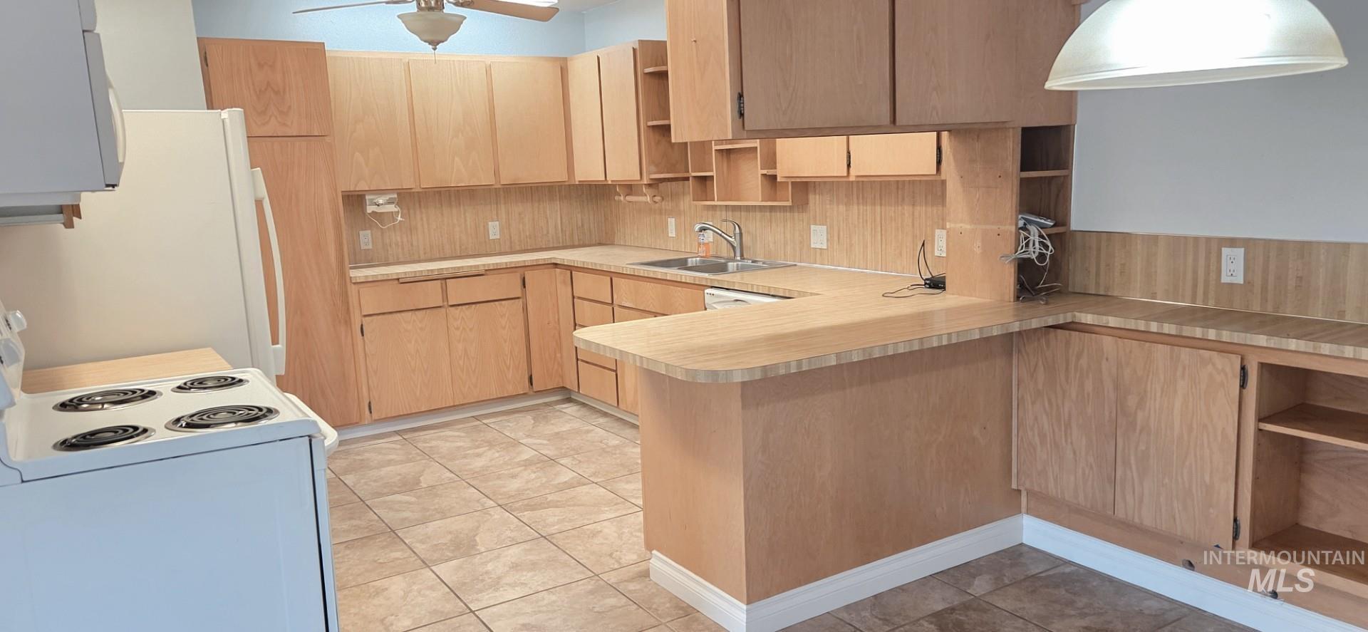 1902 Arlington Street, Pomeroy, Washington 99347, 3 Bedrooms, 2 Bathrooms, Residential For Sale, Price $289,000, 98962715