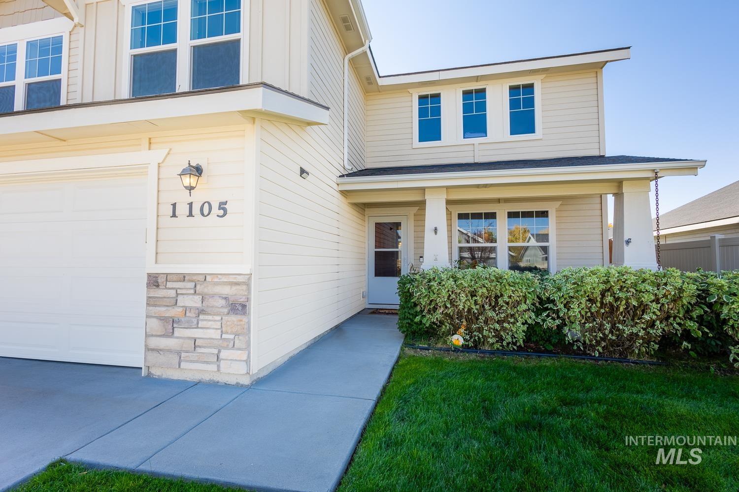 1105 E Shady Ridge Dr, Kuna, Idaho 83634, 5 Bedrooms, 2.5 Bathrooms, Residential For Sale, Price $485,000,MLS 98962725