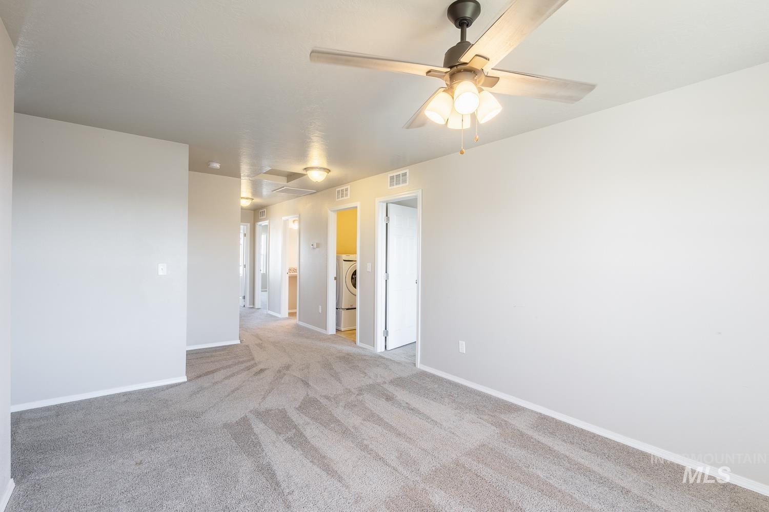 1105 E Shady Ridge Dr, Kuna, Idaho 83634, 5 Bedrooms, 2.5 Bathrooms, Residential For Sale, Price $485,000,MLS 98962725