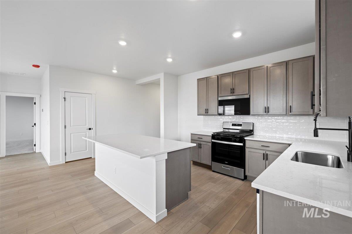 20663 Krantze Ave, Caldwell, Idaho 83605, 4 Bedrooms, 2 Bathrooms, Residential For Sale, Price $408,878,MLS 98962727